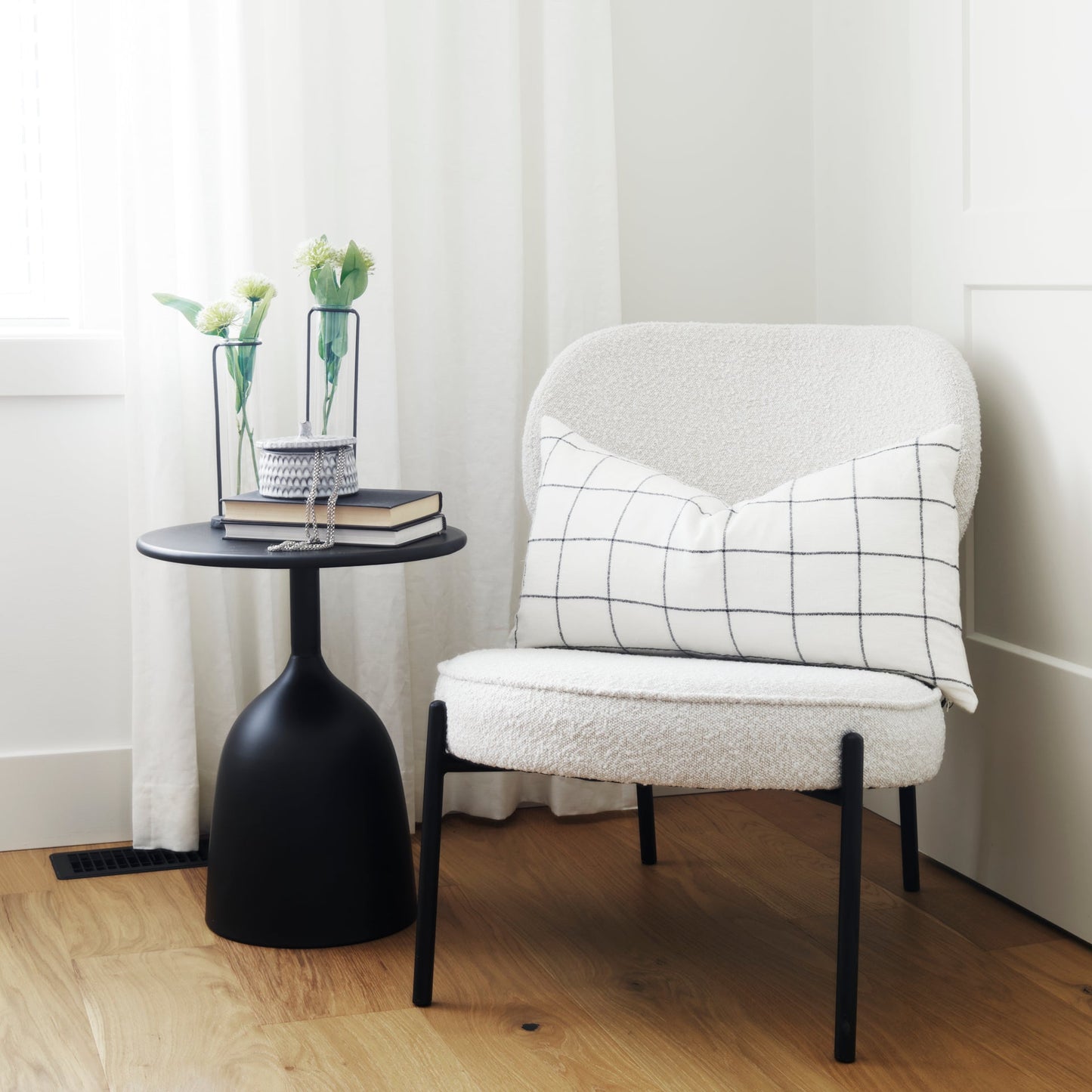 Talulla Accent Table Mercana Mer 70098 12