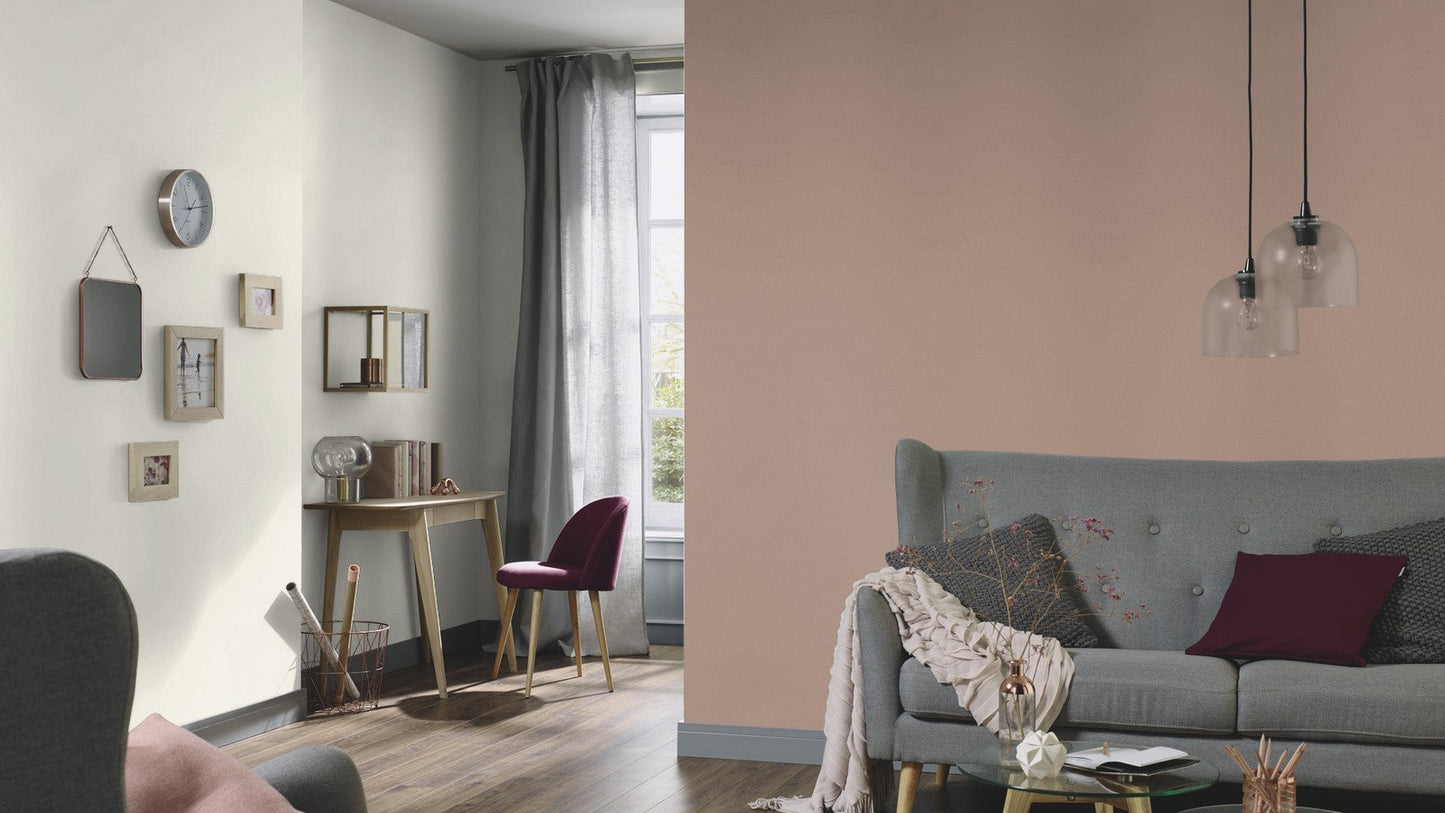 Elle Decoration Structure Plains Wallpaper in Brown