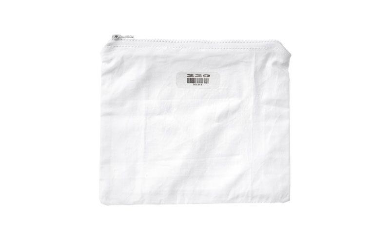 plain pouch 220 design by puebco 6