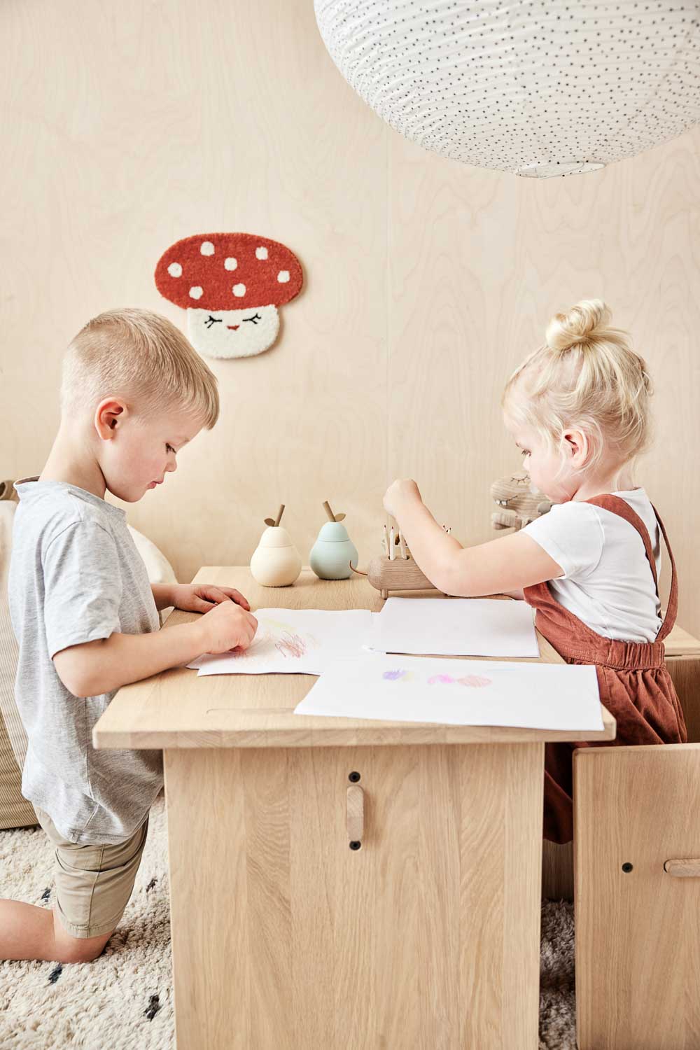 moyo paper shade small in offwhite and black 2