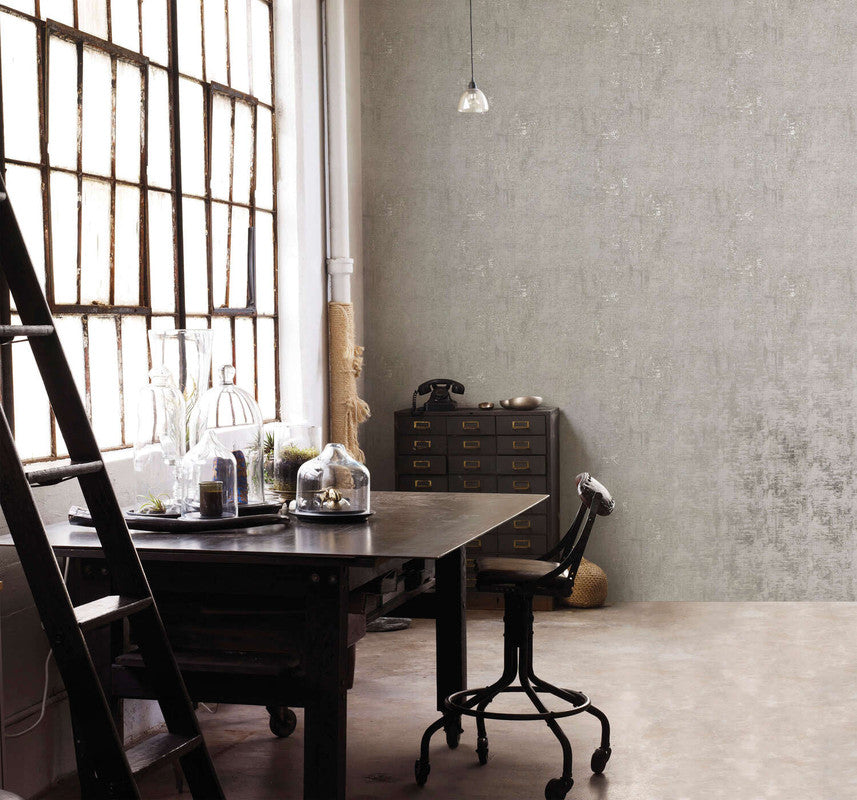 Distressed Plaster Wallpaper in Beige/Silver Grey