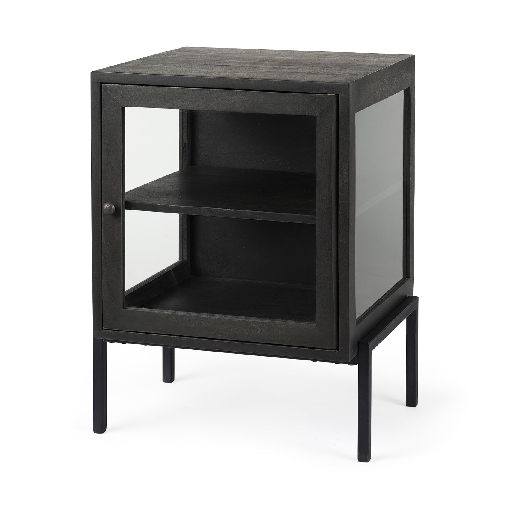 Arelius End Side Table Mercana Mer 69207 1