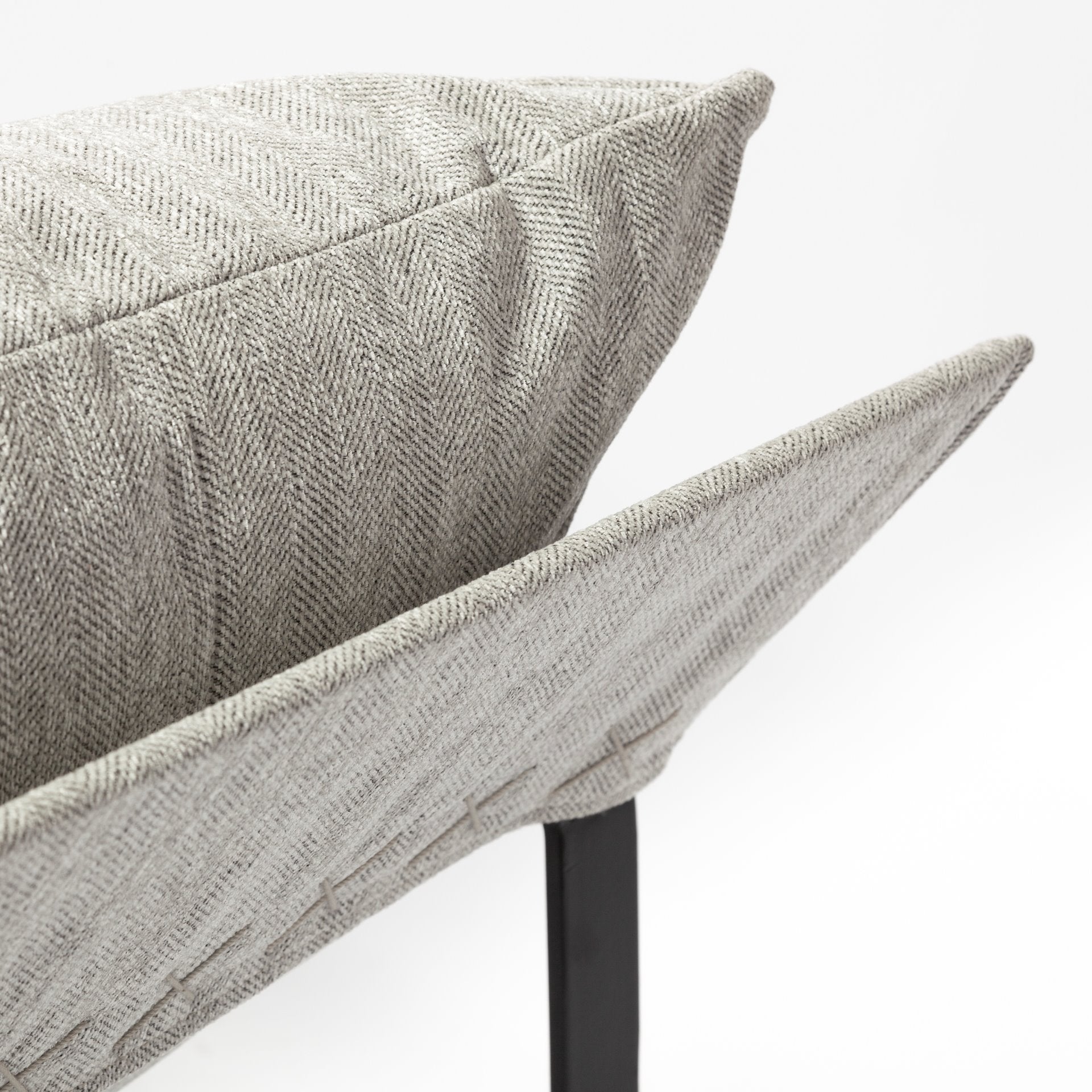 Guilia Accent Chair Mercana Mer 69003 13