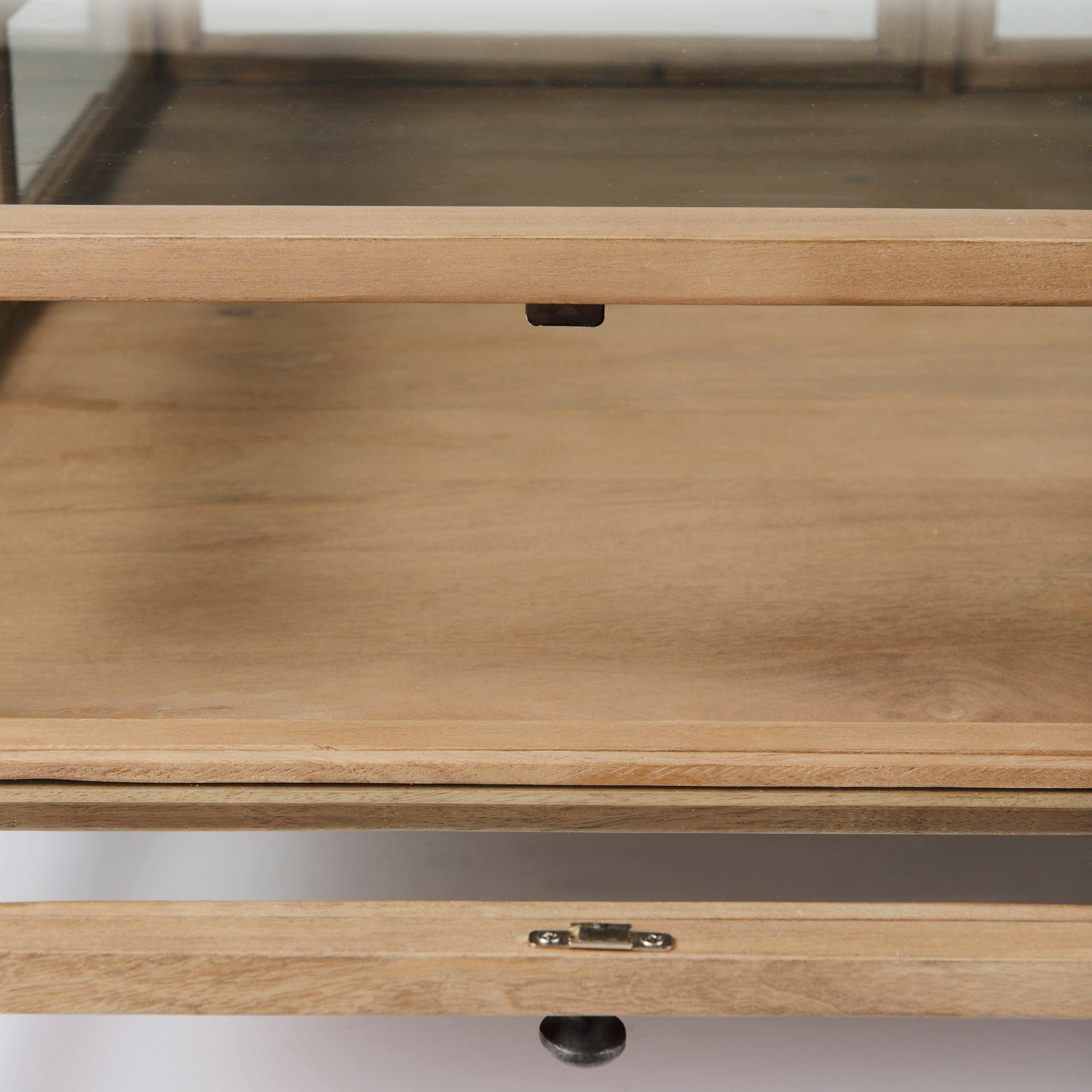 Arelius Coffee Table Mercana Mer 69297 52