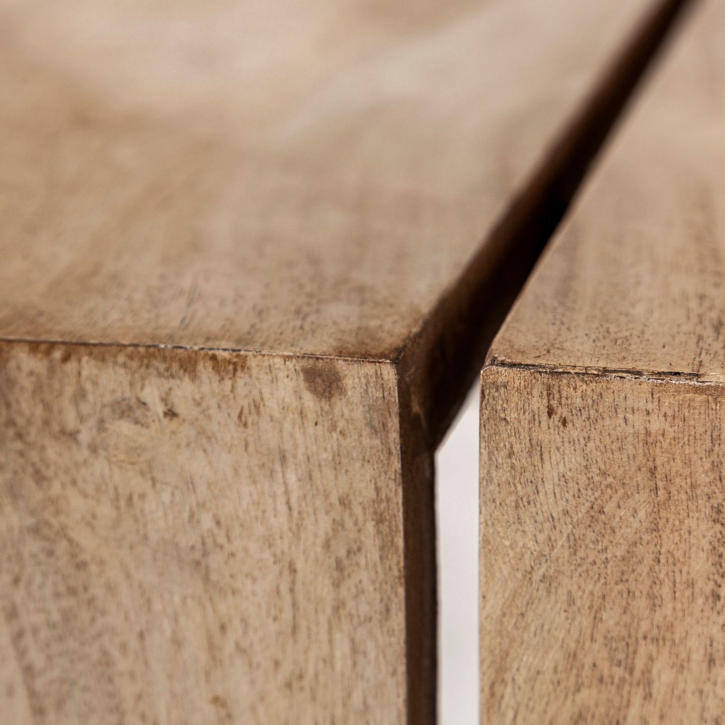 San Andreas Coffee Table Mercana Mer 68516 10