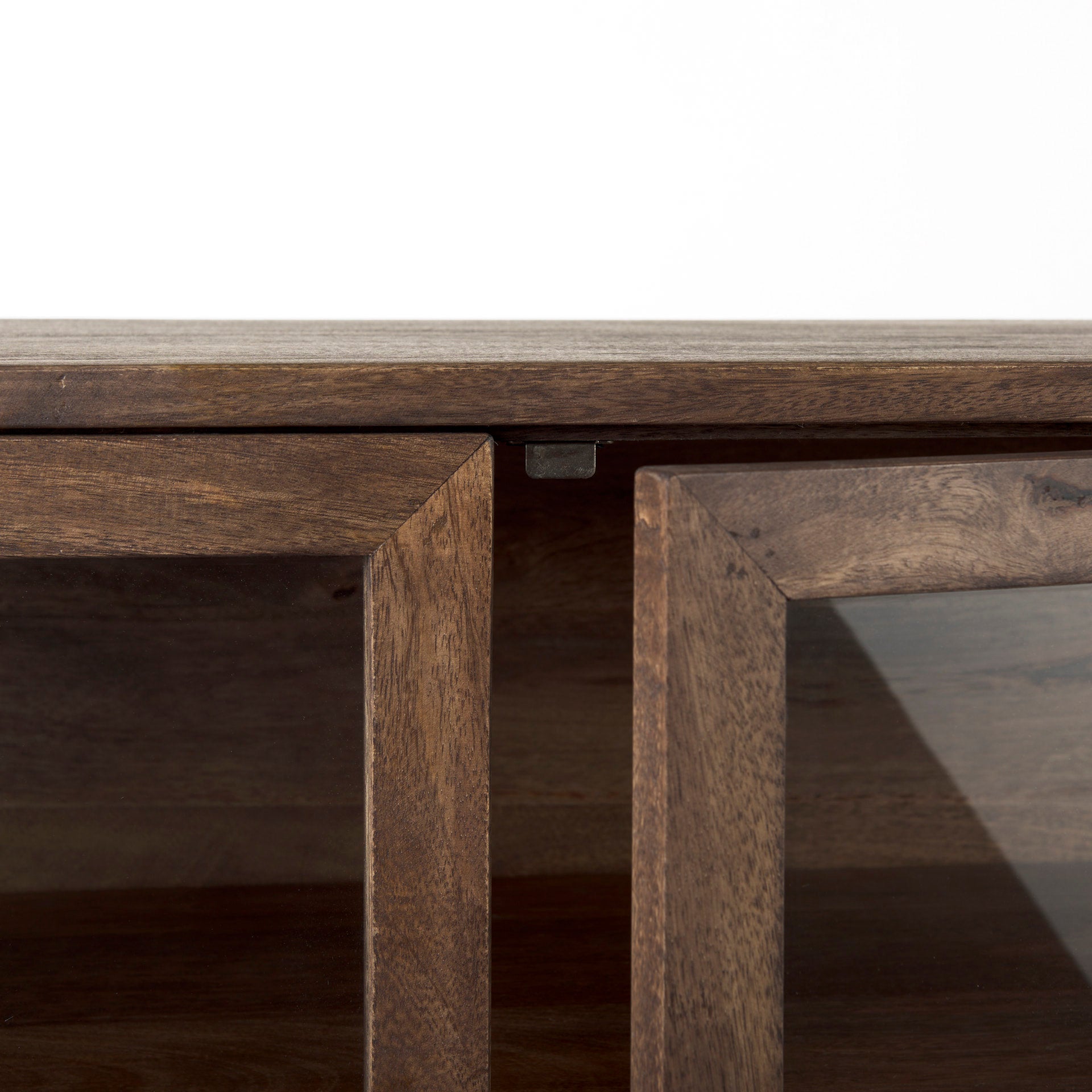 Arelius Accent Cabinet Mercana Mer 69226 32