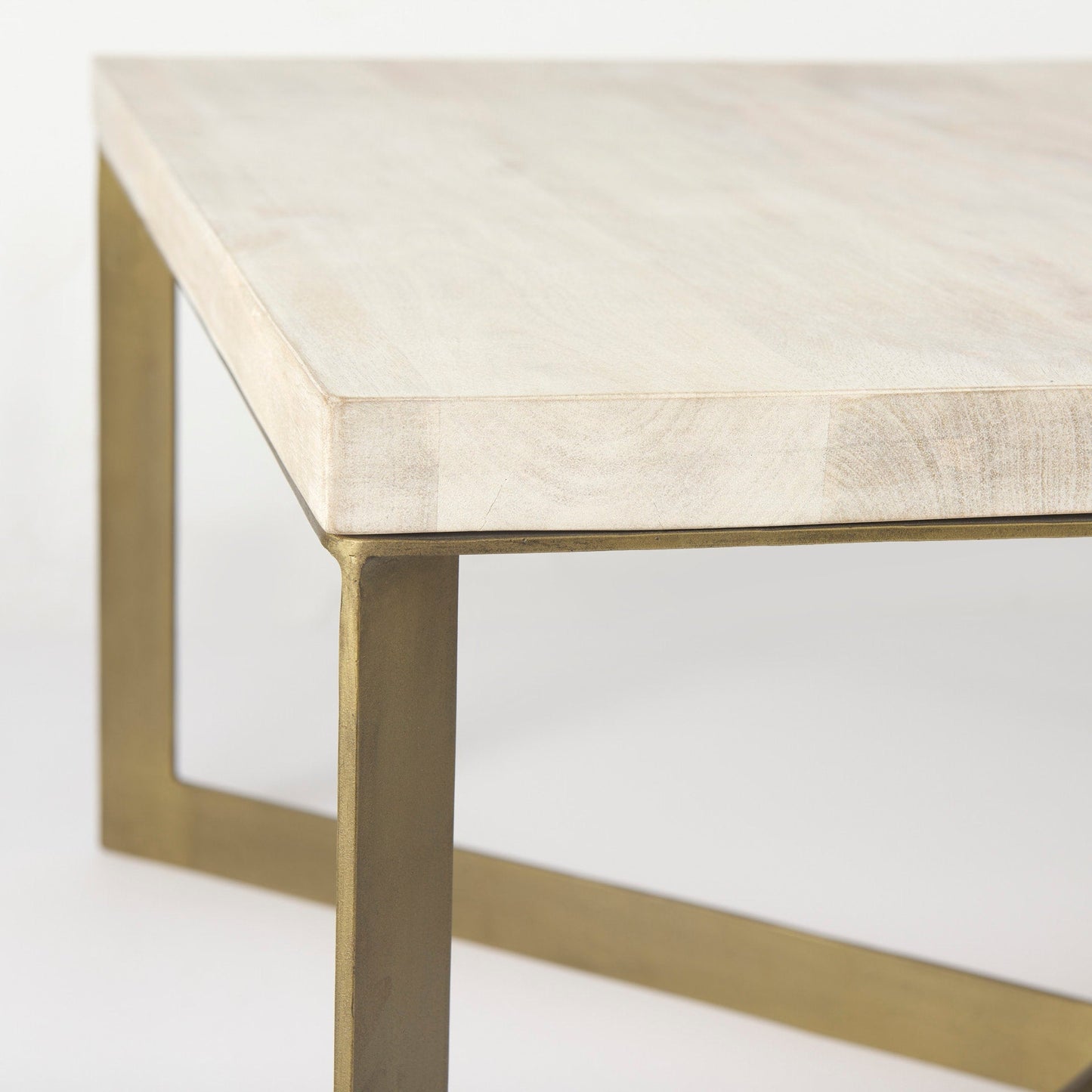Faye Coffee Table Mercana Mer 69180 9