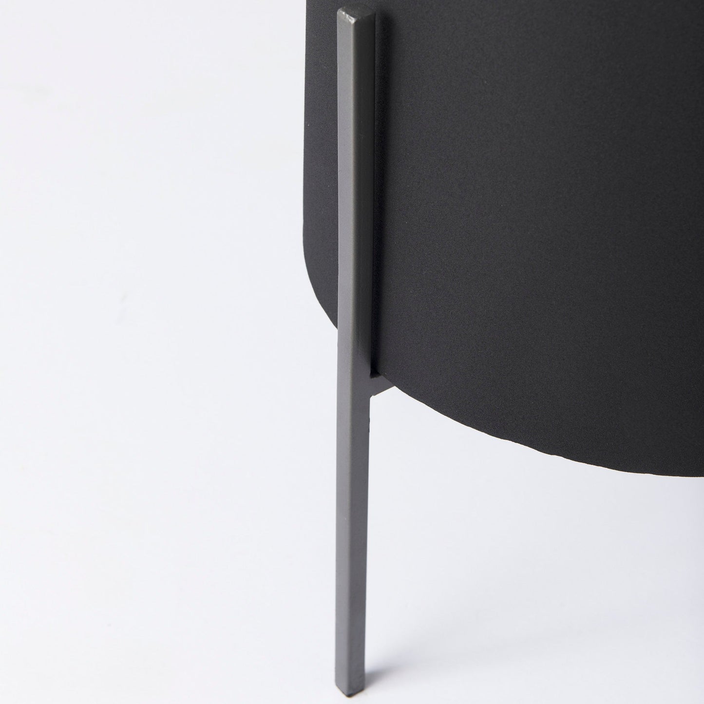 Claypoole Plant Stand Mercana Mer 68841 6