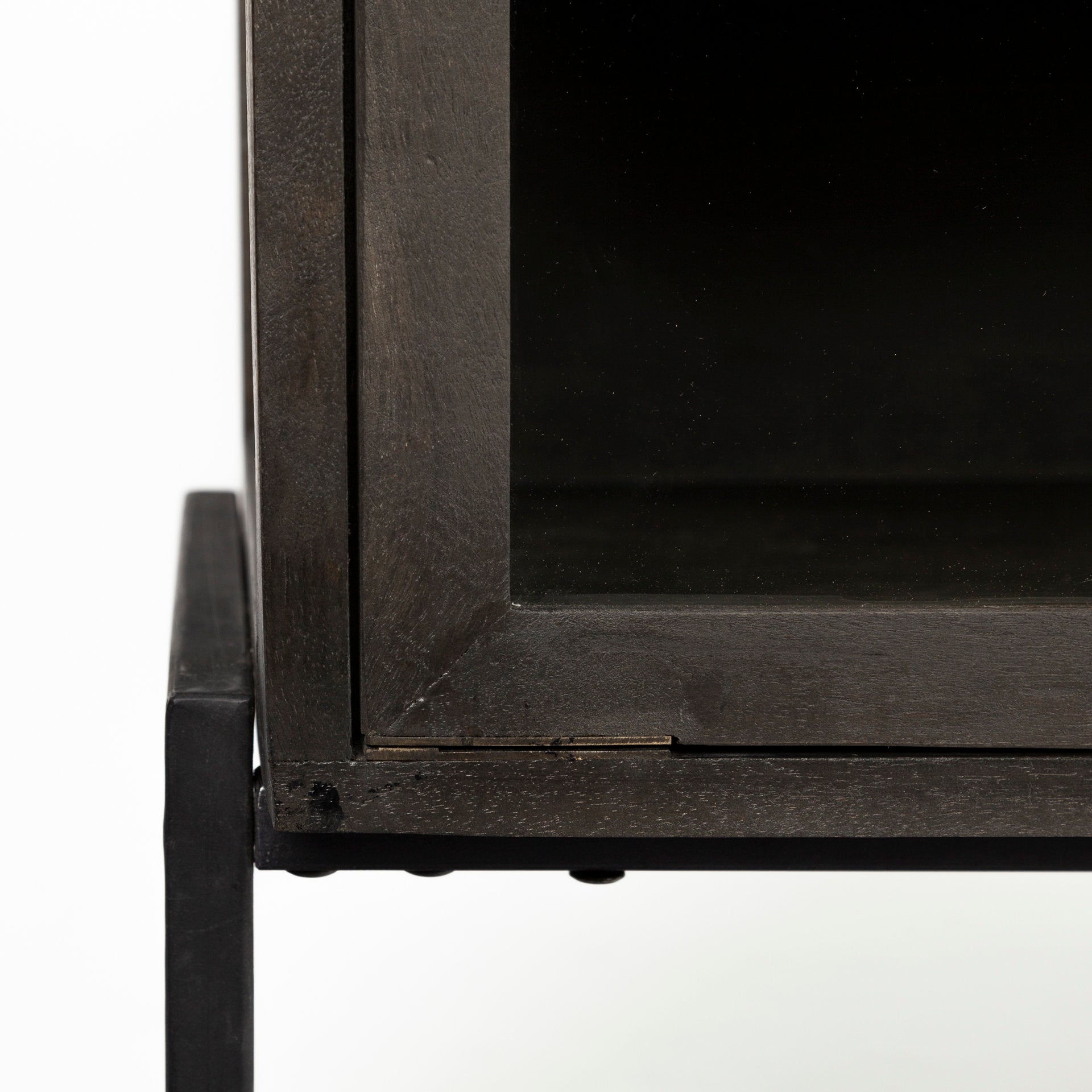 Arelius Accent Cabinet Mercana Mer 69226 39