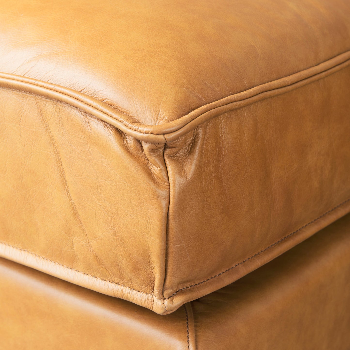 Darcy Sofa Mercana Mer 69646 Ab 18