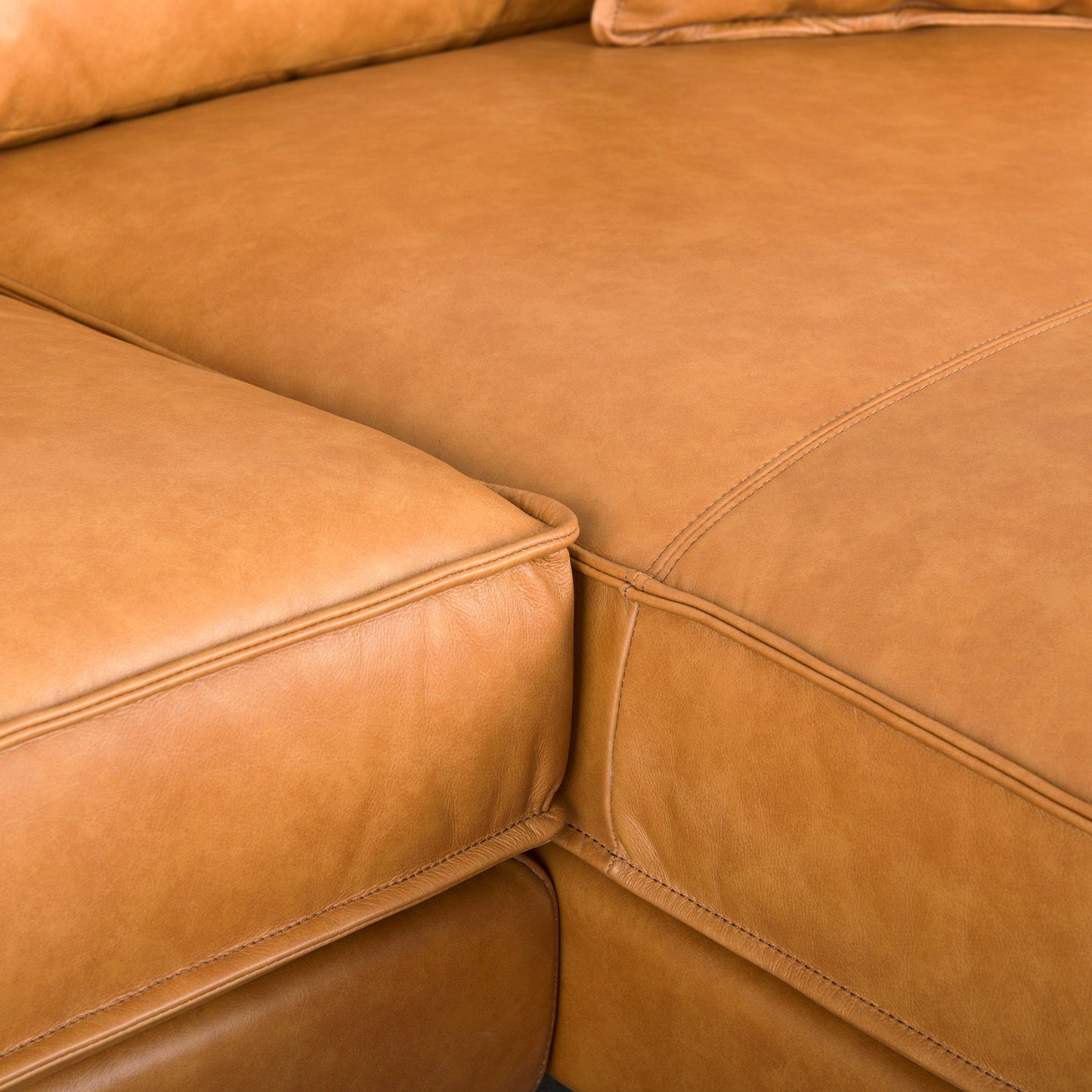 Darcy Sofa Mercana Mer 69646 Ab 16