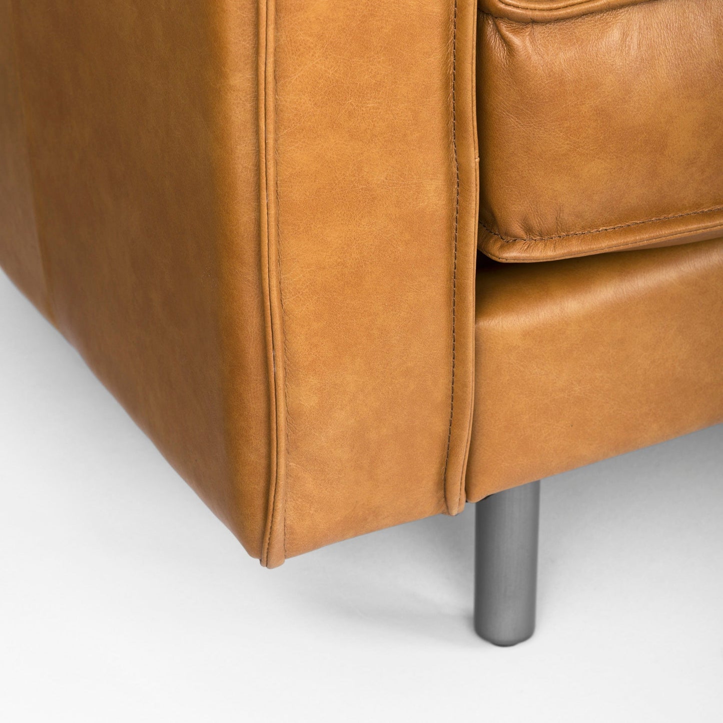 Darcy Sofa Mercana Mer 69646 Ab 19