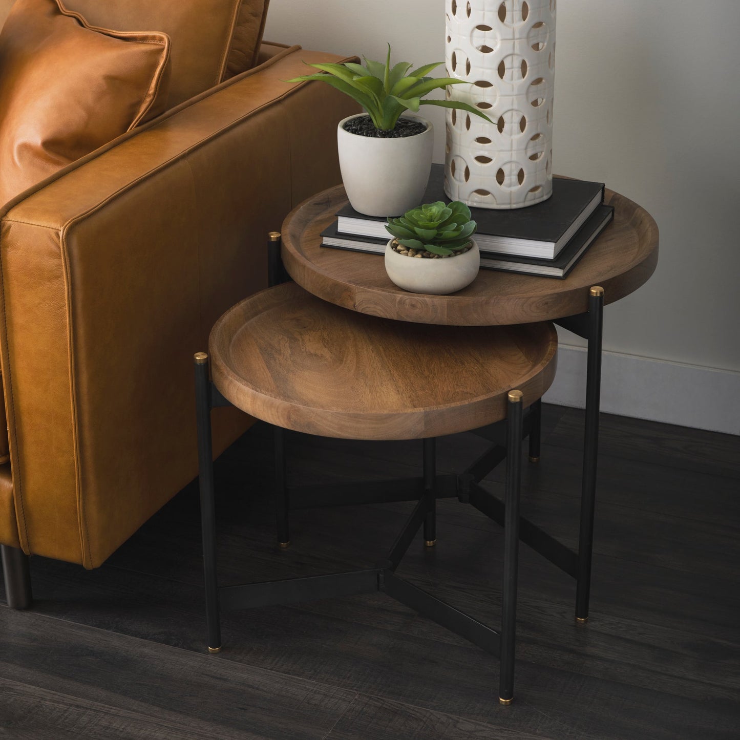 Marquisa Accent Table Mercana Mer 69282 13