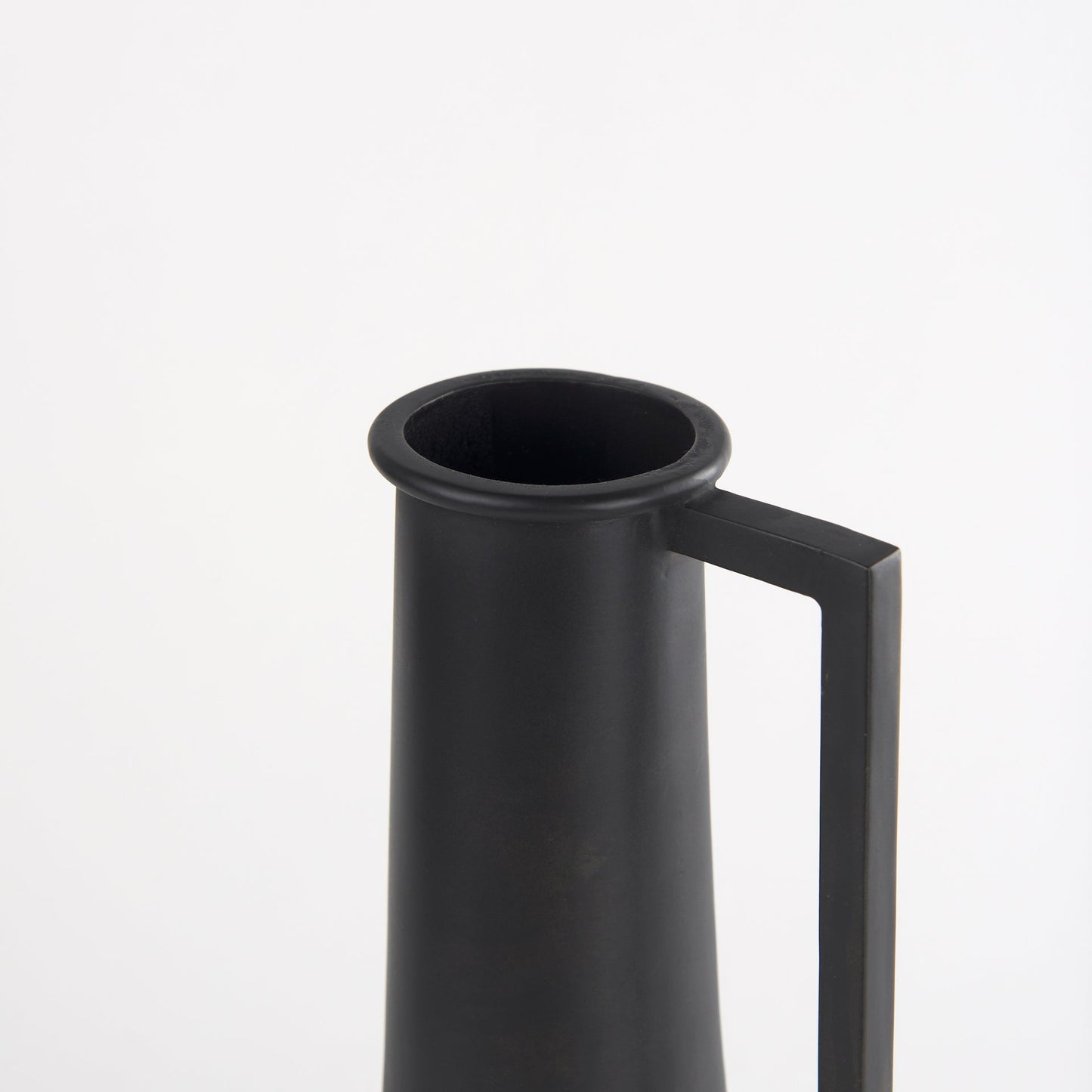 Aubrey Black Jug Vase Mercana Mer 69857 24