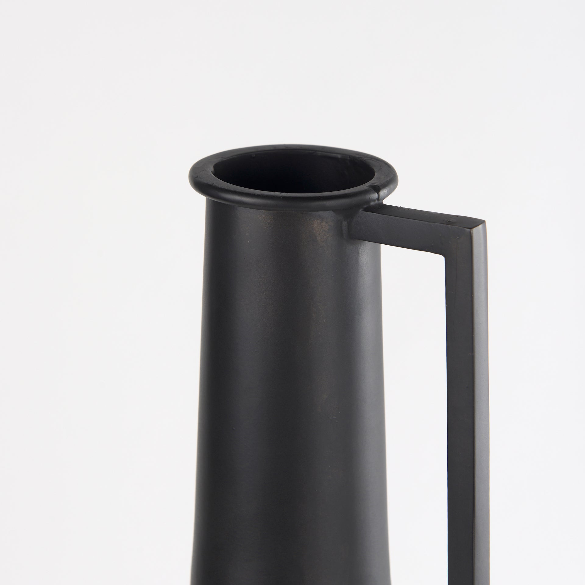 Aubrey Black Jug Vase Mercana Mer 69857 26