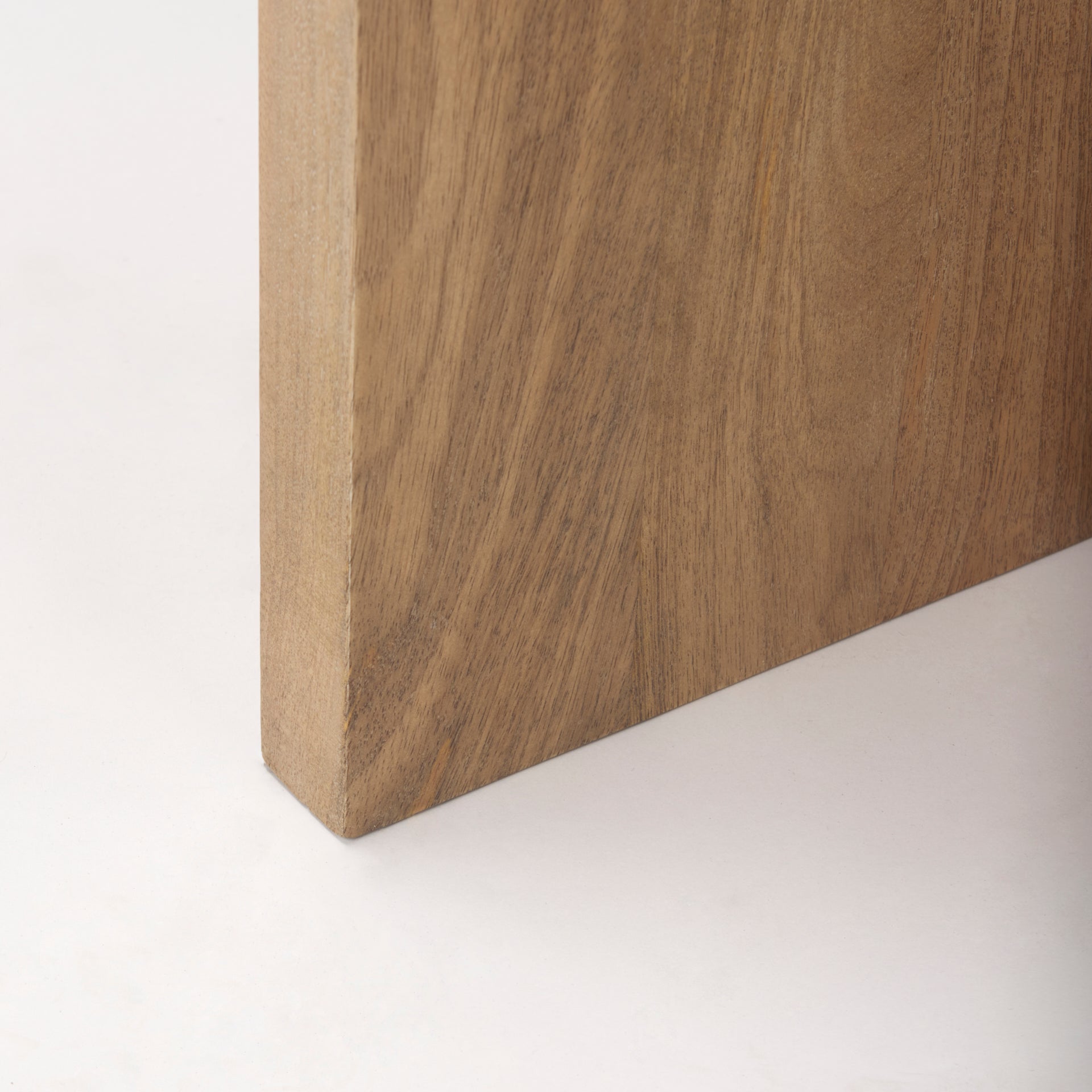 Bianca Accent Table Mercana Mer 69914 13