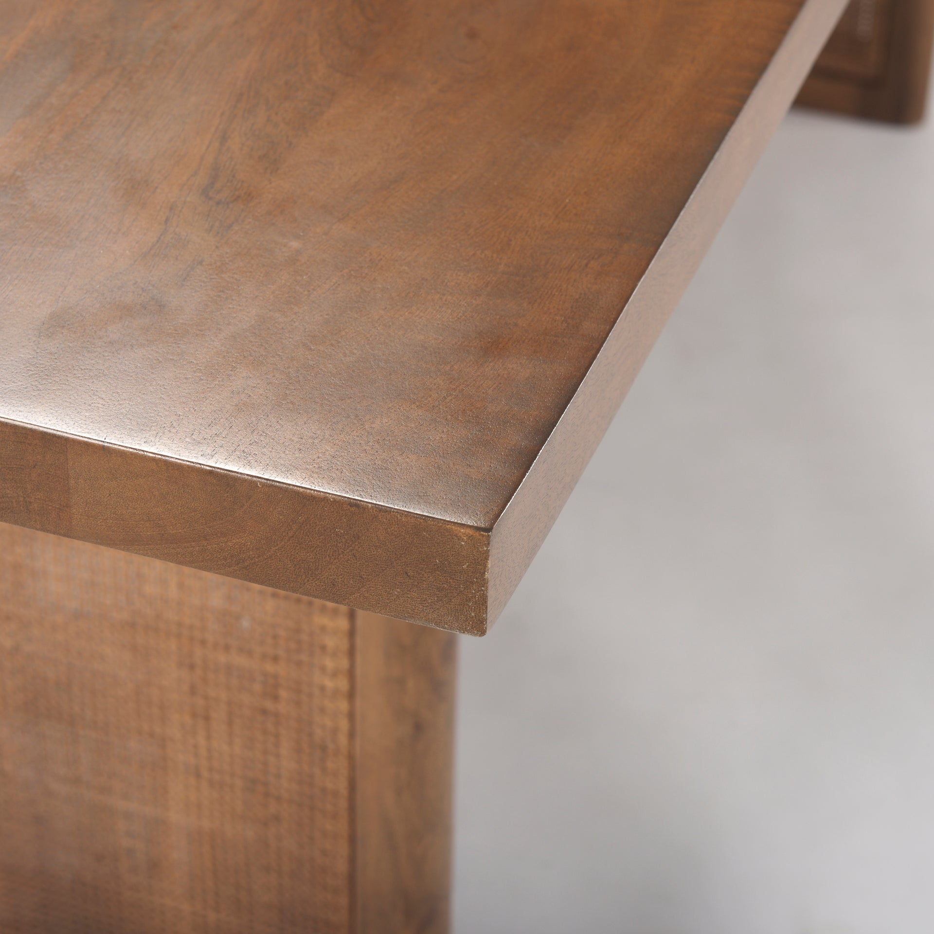 Grier Dining Table Mercana Mer 69905 10