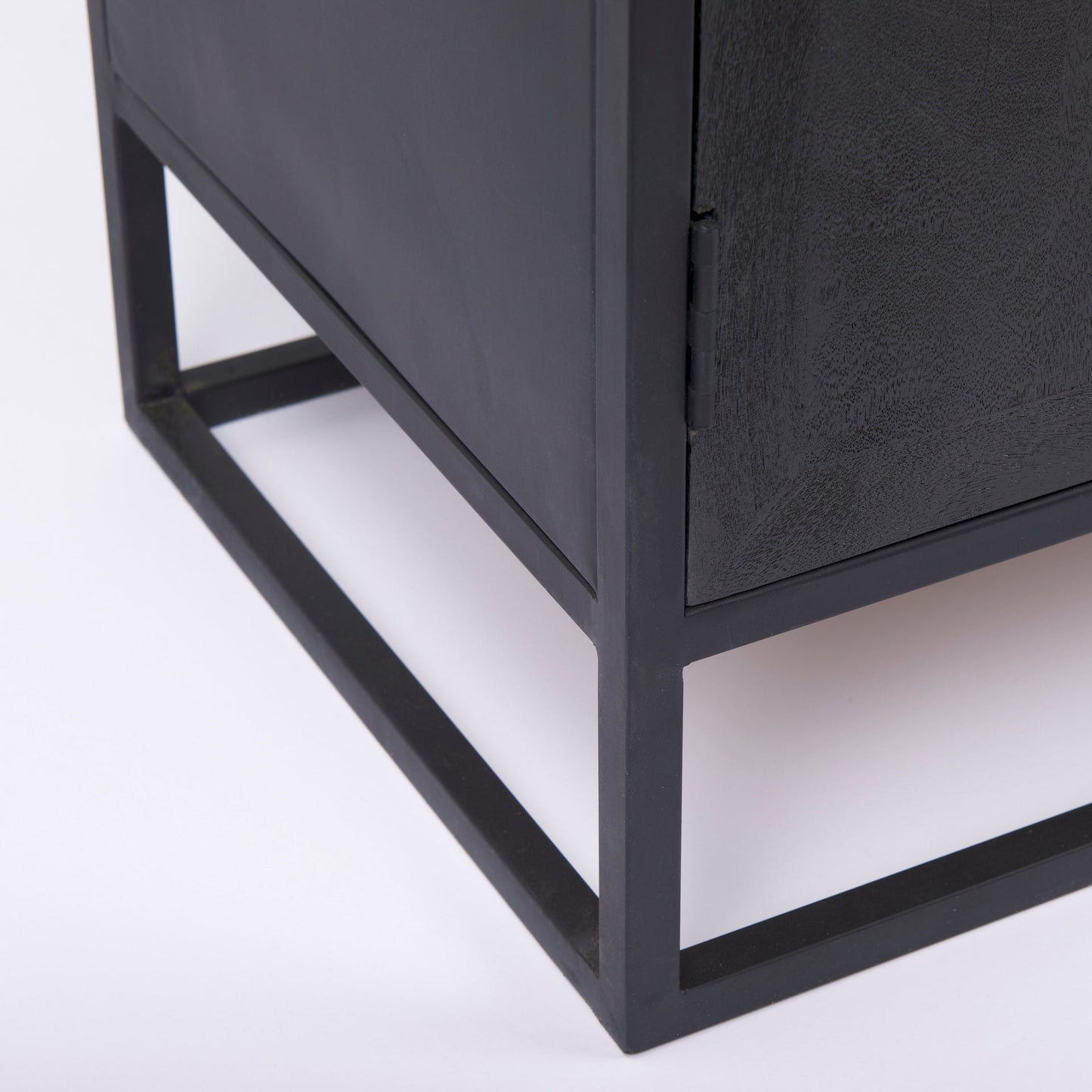 Sloan Accent Cabinet Mercana Mer 69887 11