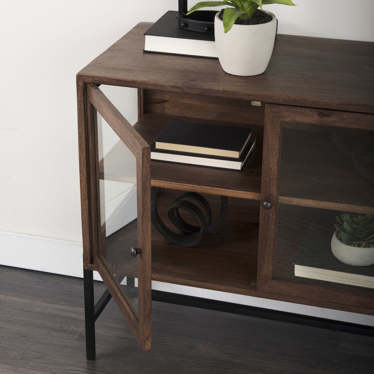 Arelius Accent Cabinet Mercana Mer 69226 52
