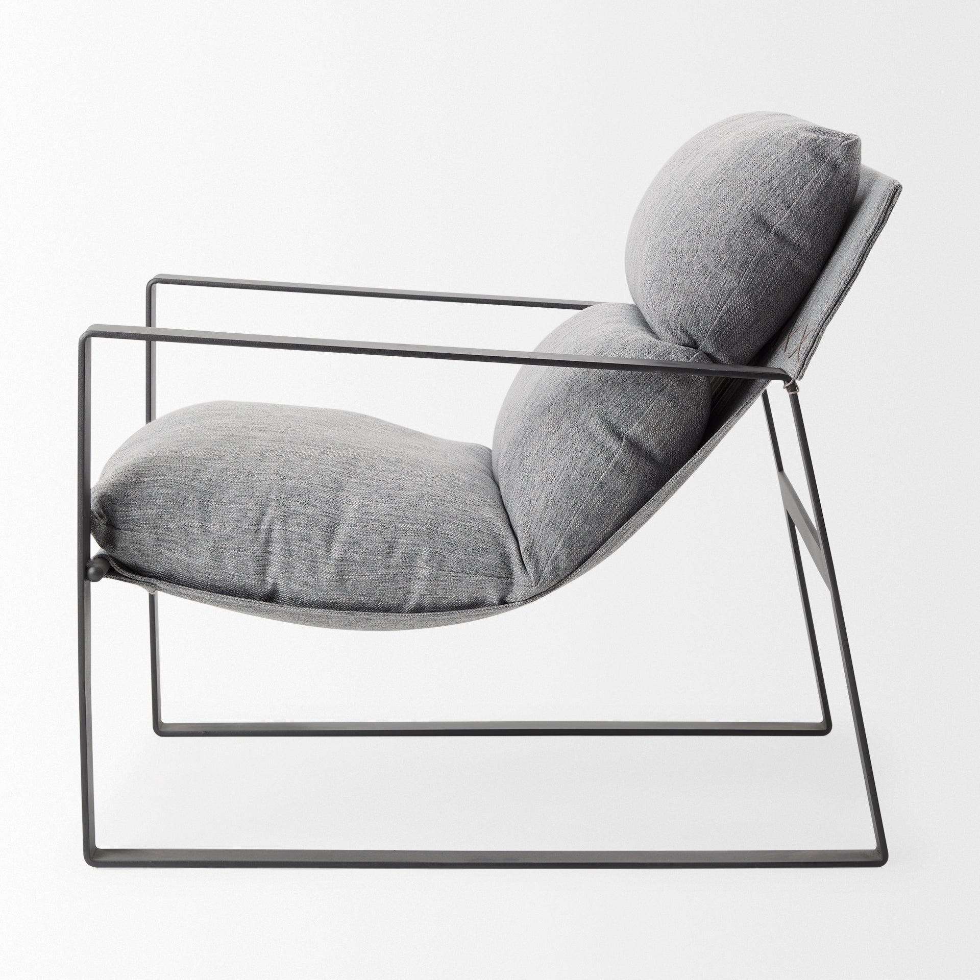 Guilia Accent Chair Mercana Mer 69003 6