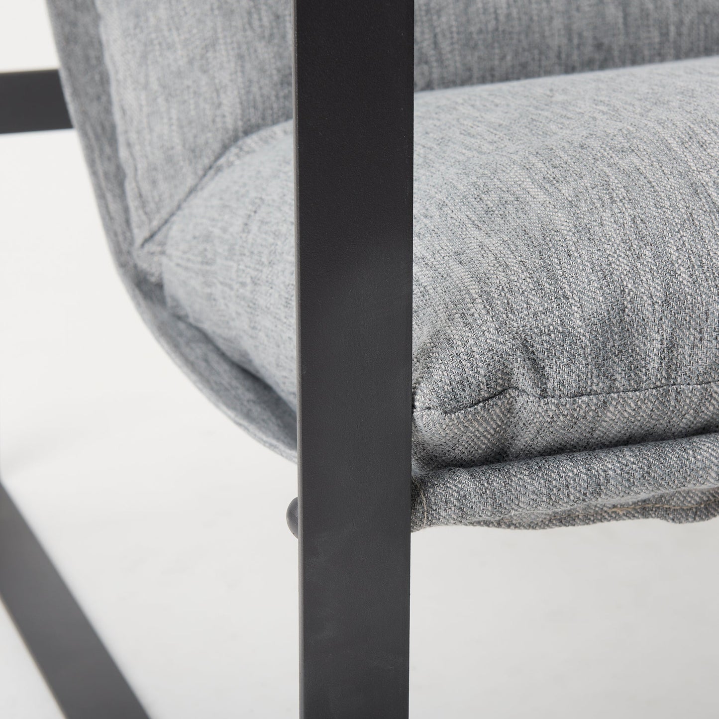 Guilia Accent Chair Mercana Mer 69003 17