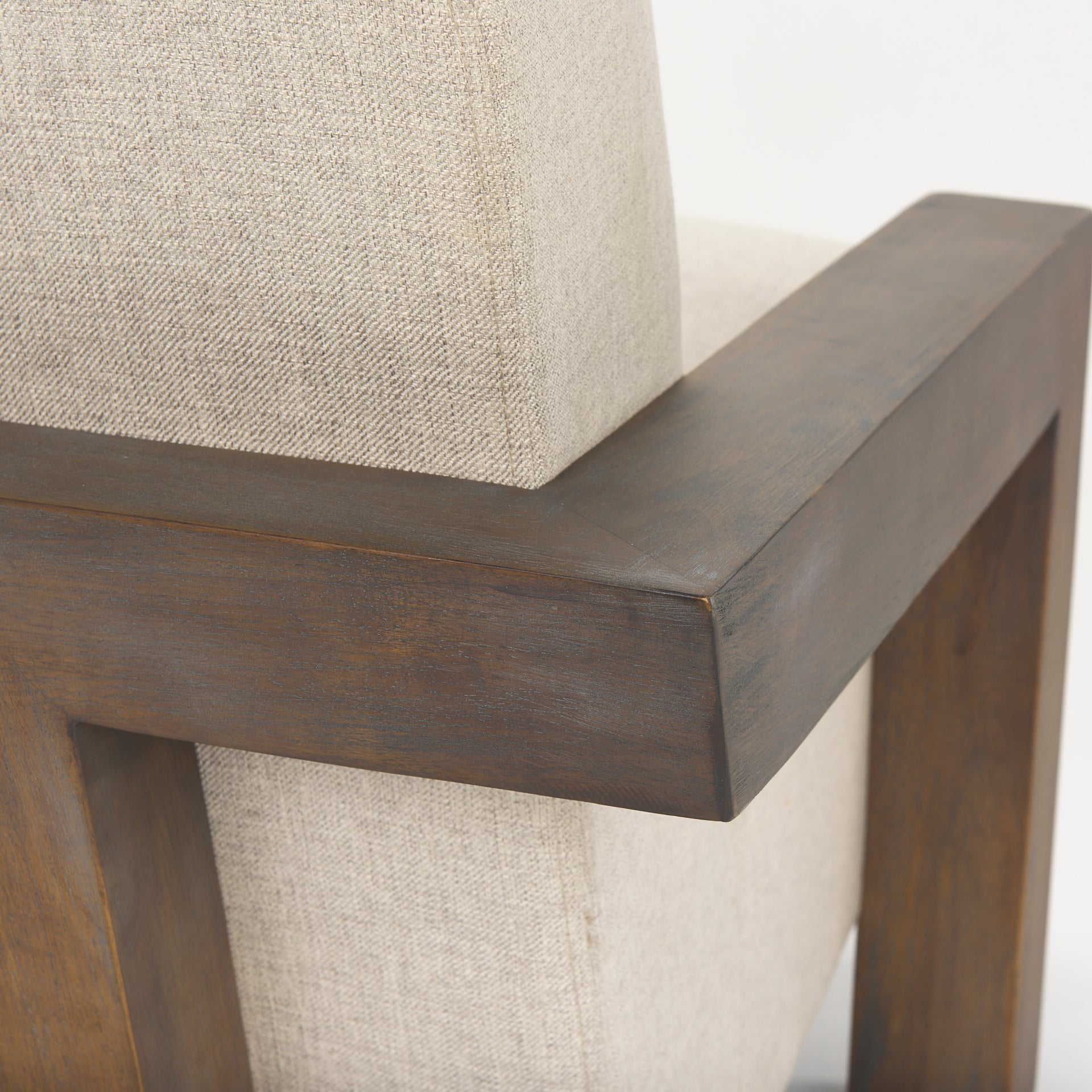 Sovereign Upholstered Accent Chair Mercana Mer 68393 16