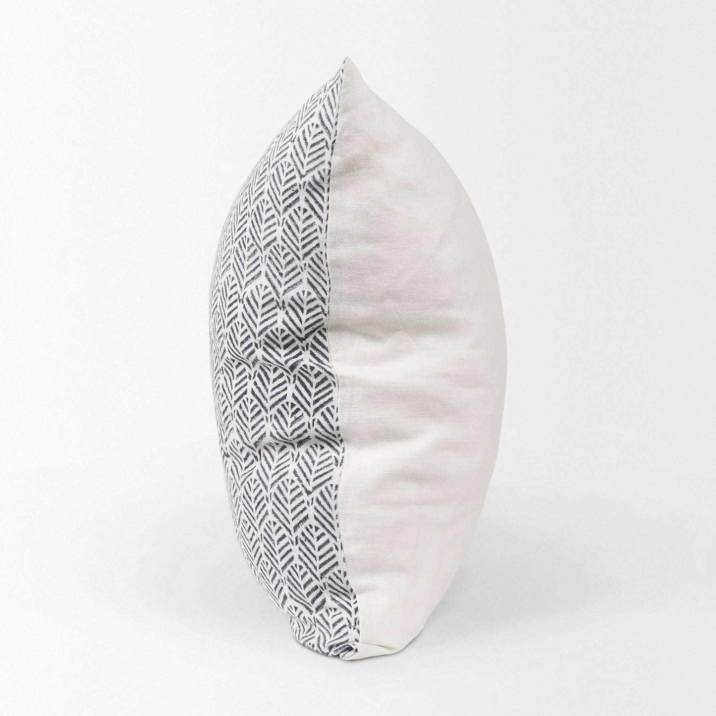 Jenelle Pillow Cover Mercana Mer 70320 6