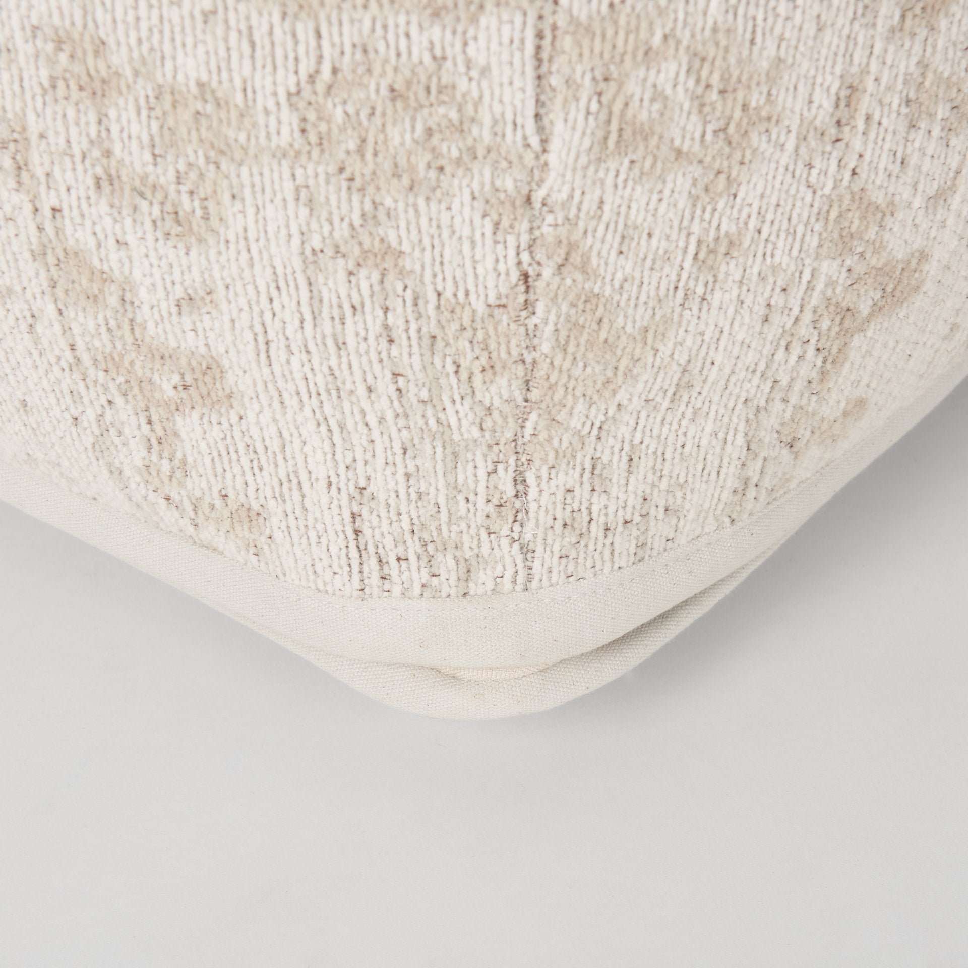 Khloe Pouf Mercana Mer 70379 25