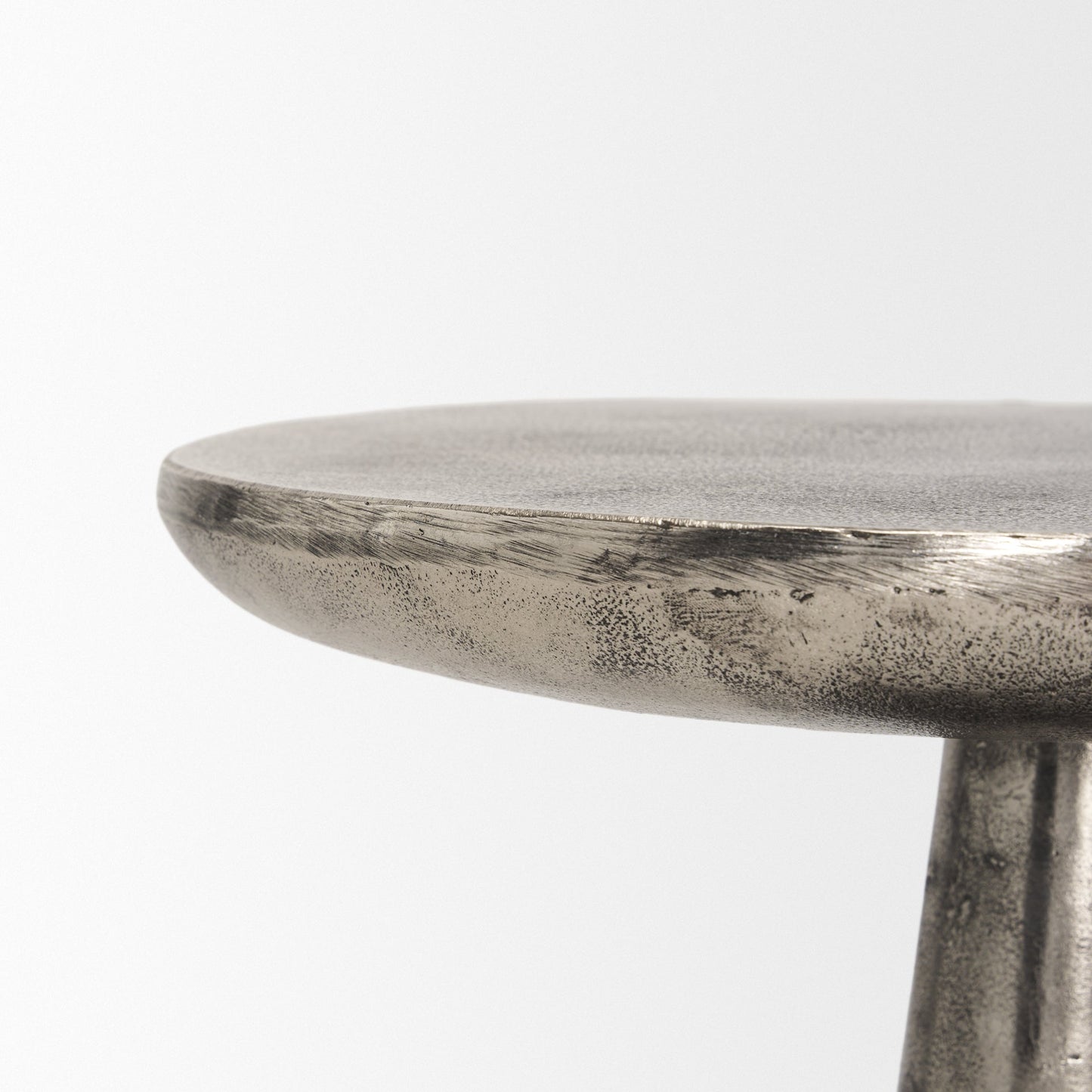Bobbi Accent Table Mercana Mer 70614 5