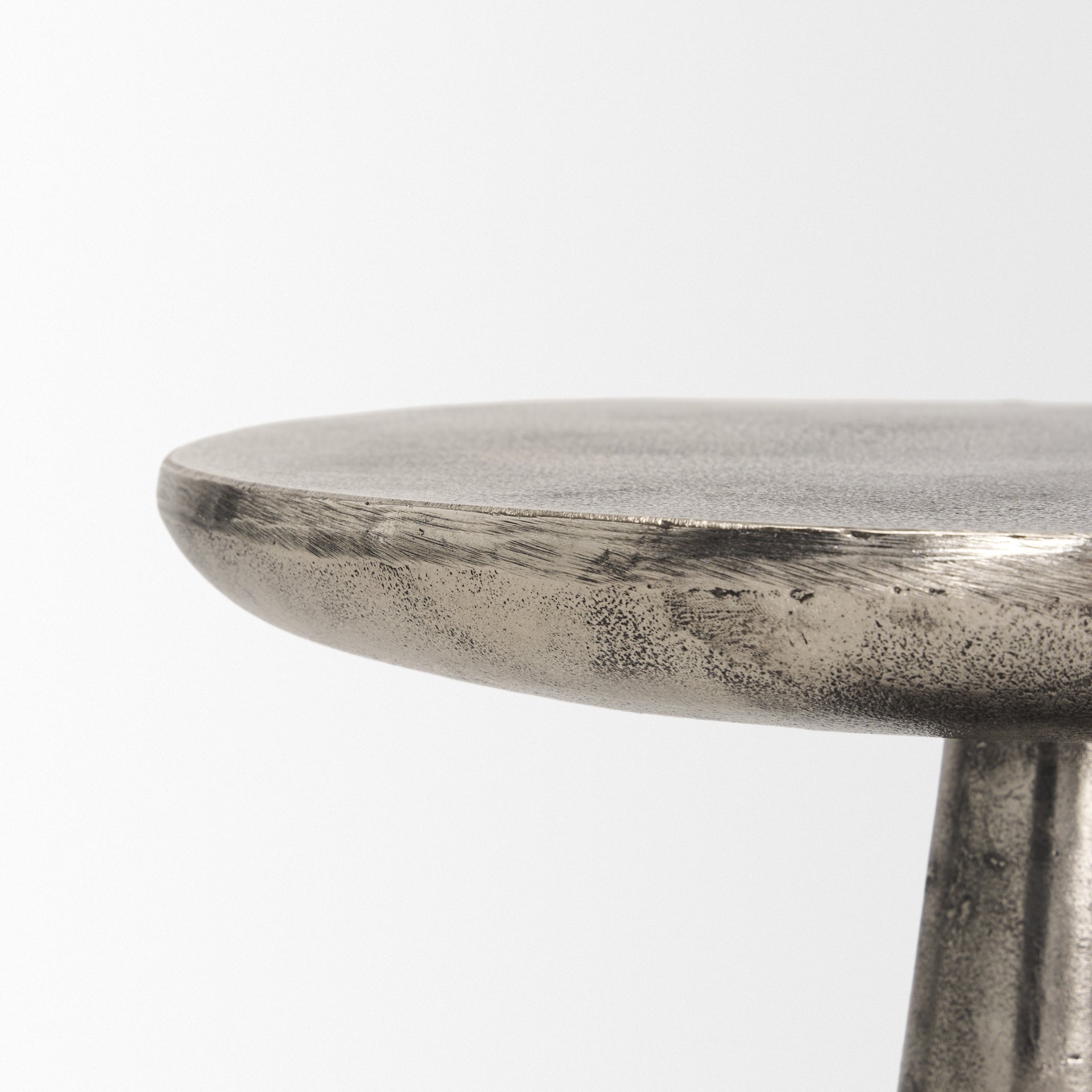Bobbi Accent Table Mercana Mer 70614 5