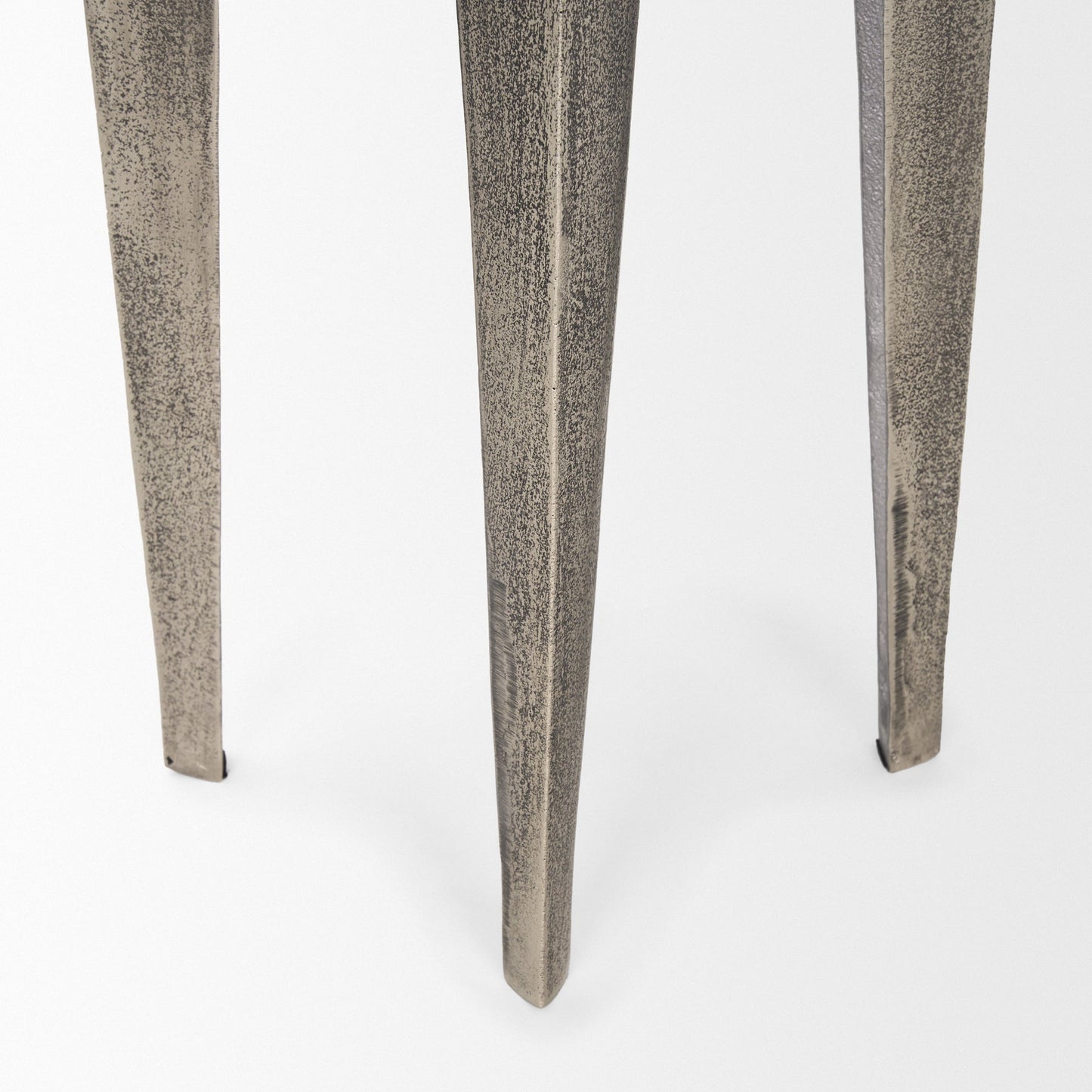 Maggie Accent Table Mercana Mer 70618 6