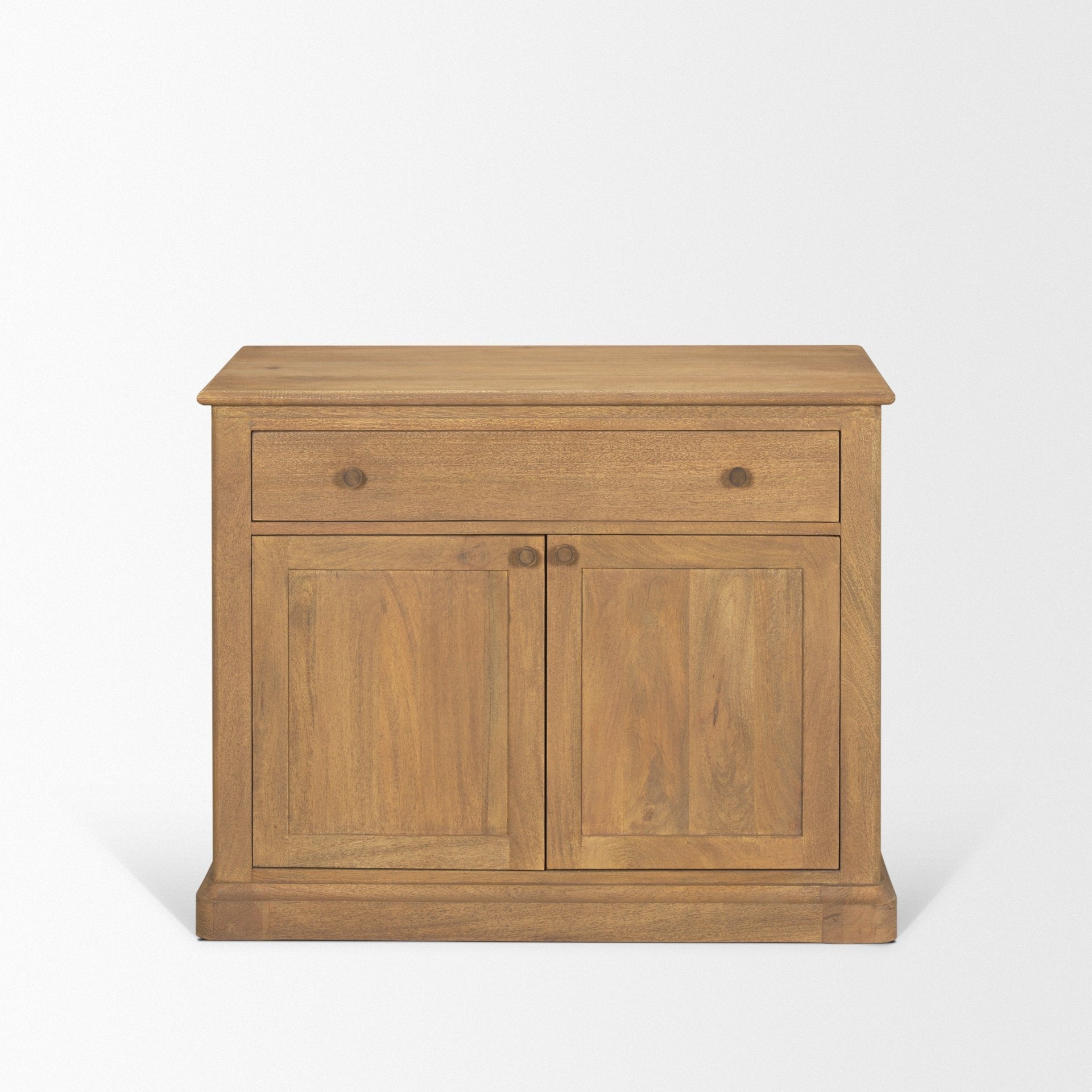 Braxton Accent Cabinet Mercana Mer 69931 6