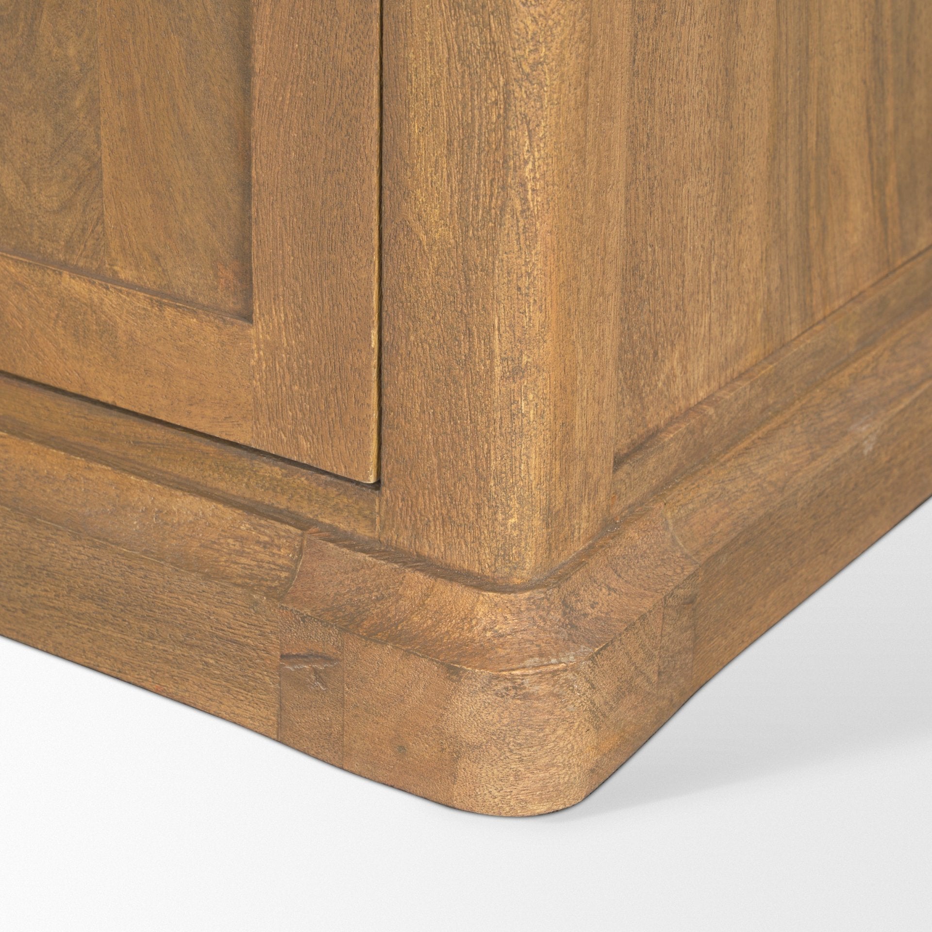 Braxton Accent Cabinet Mercana Mer 69931 20