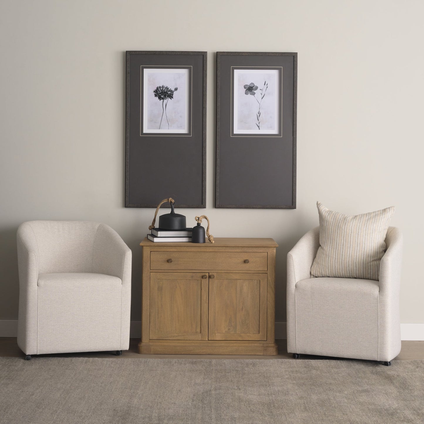 Braxton Accent Cabinet Mercana Mer 69931 25