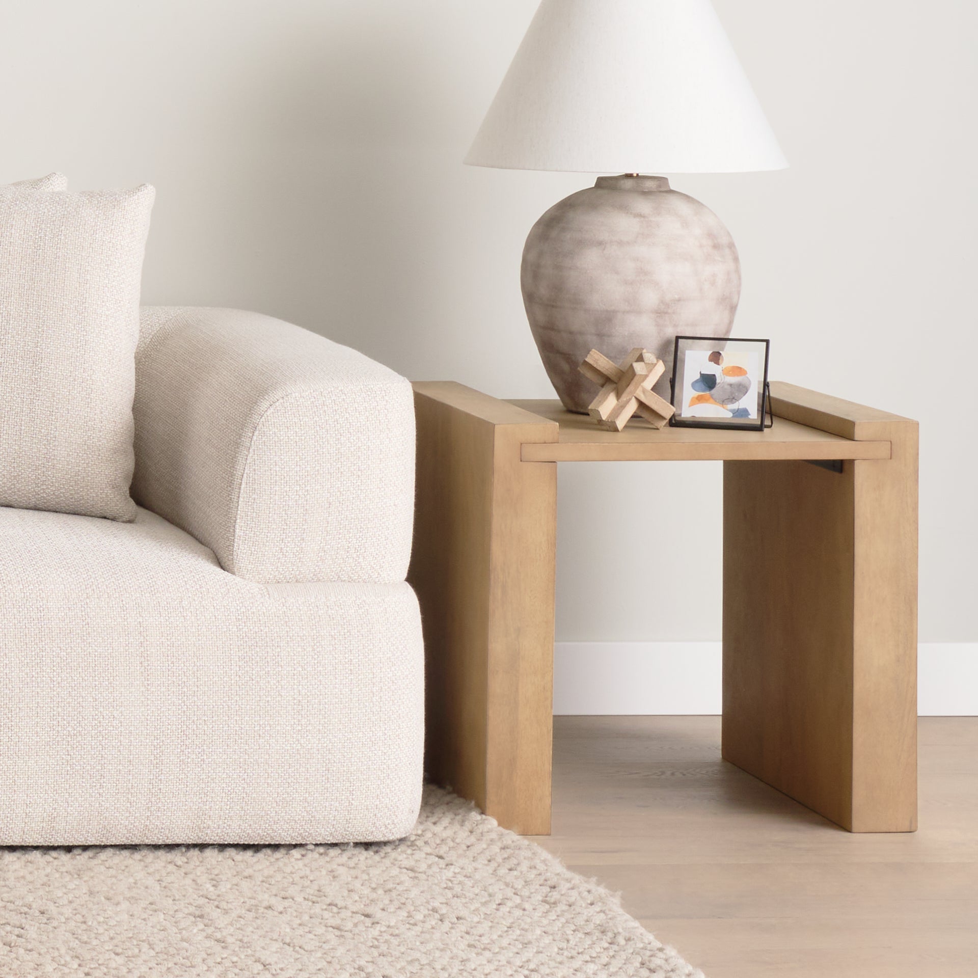 Athelia Accent Table Mercana Mer 70113 20