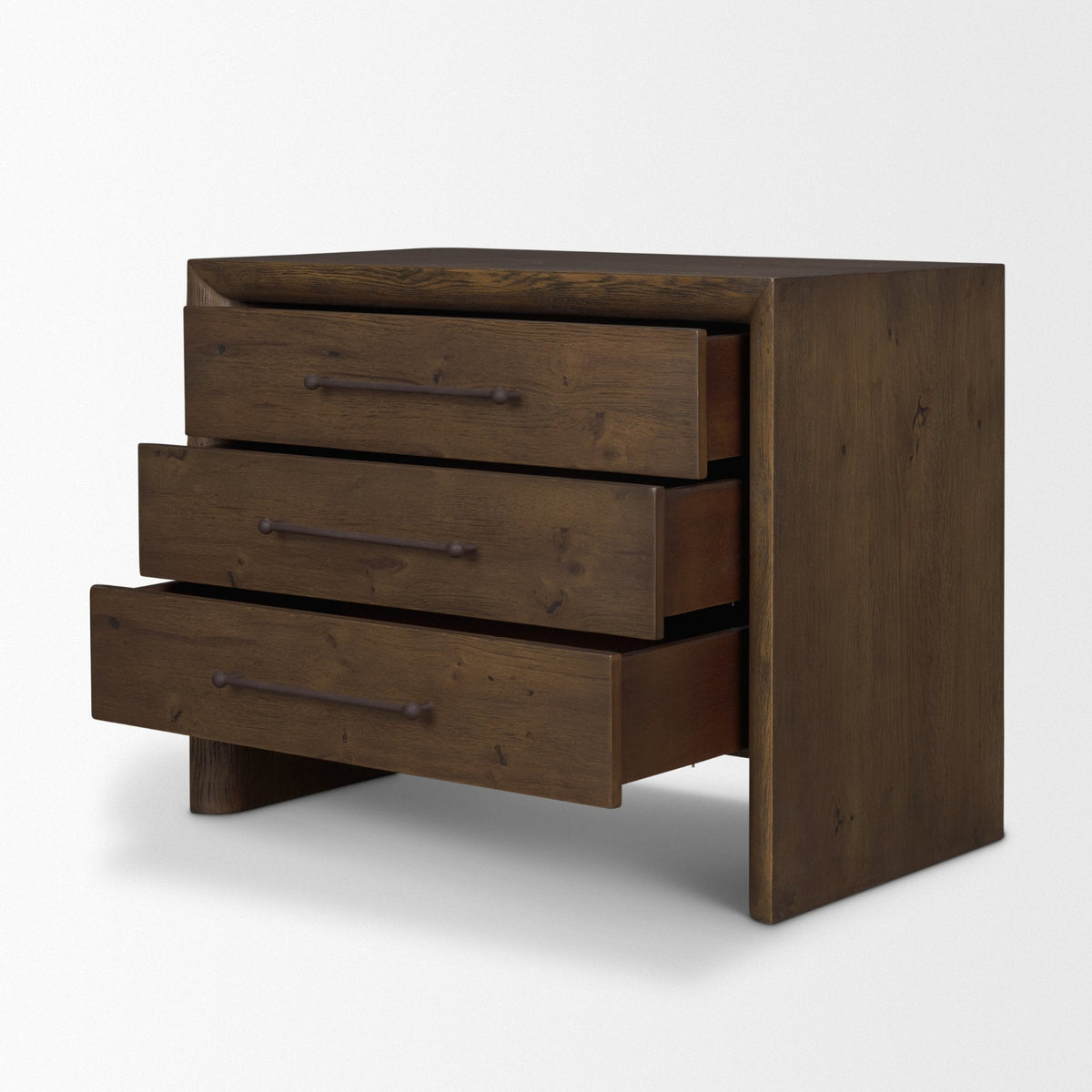 Belford Closed Nightstand Mercana Mer 71236 3
