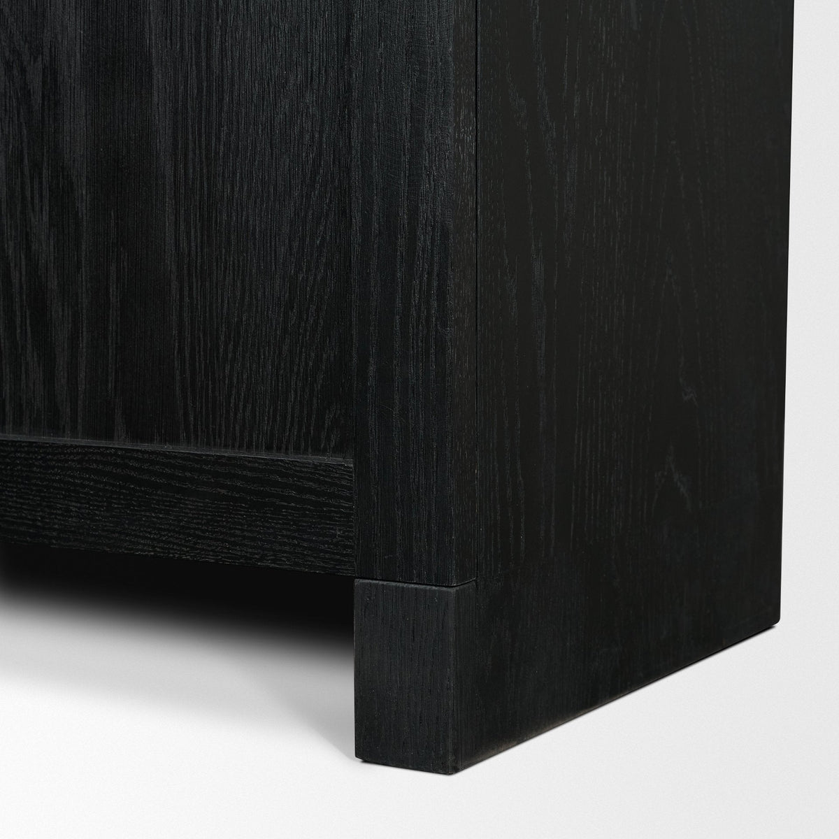 Henry Curio Cabinet Mercana Mer 71327 18