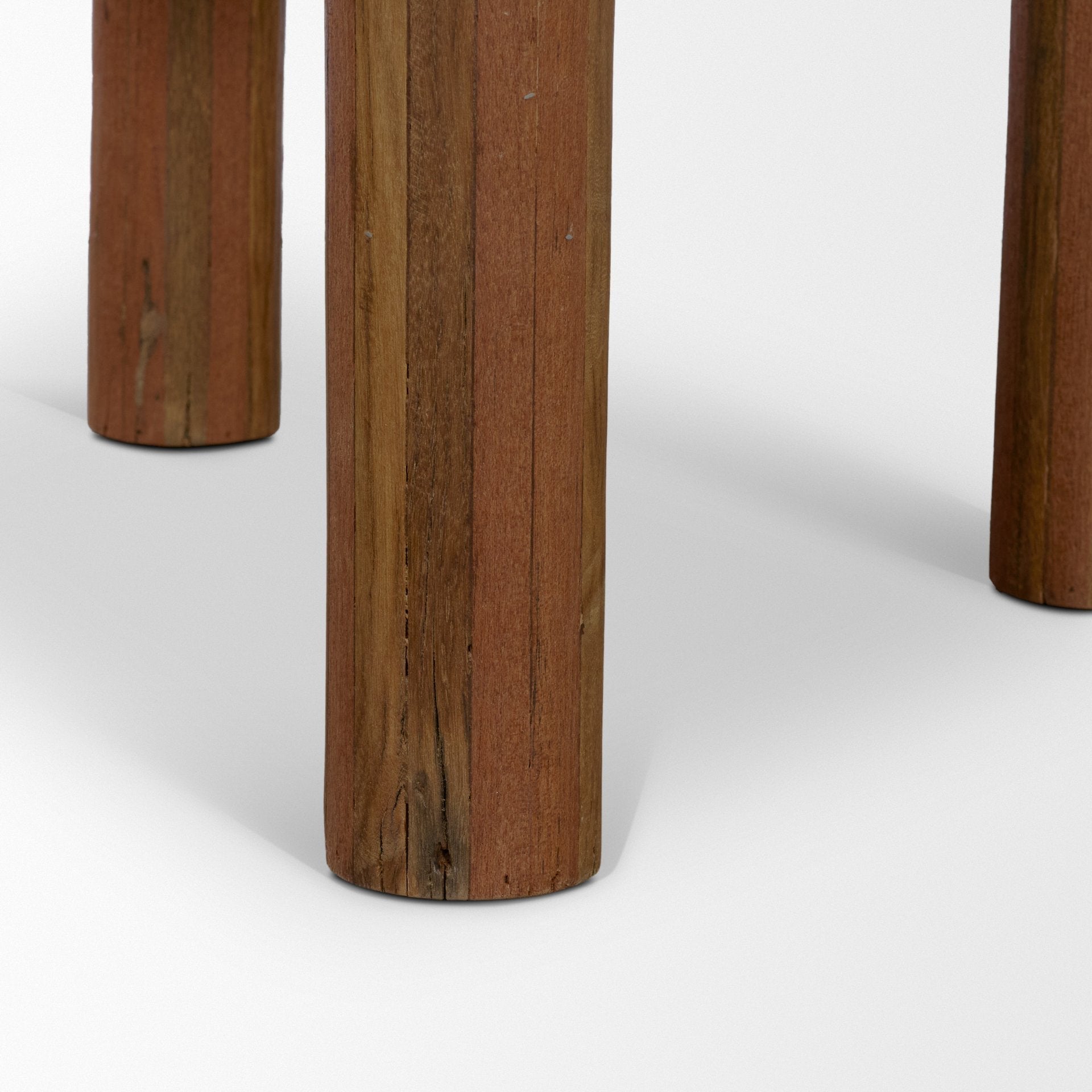 Hewitt Side Table Mercana Mer 71405 6
