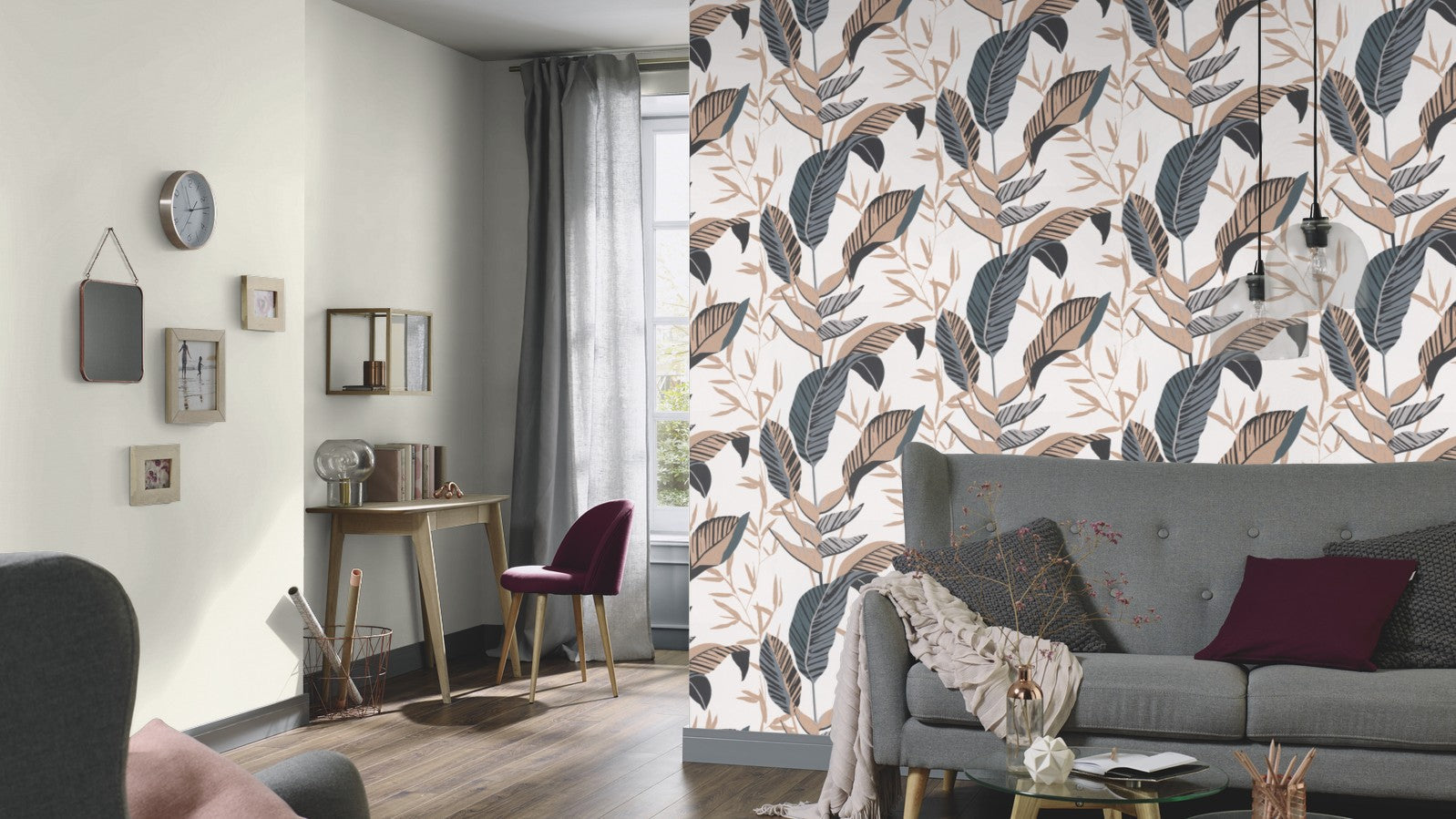 Elle Decoration Floral Wallpaper in Blue/Black