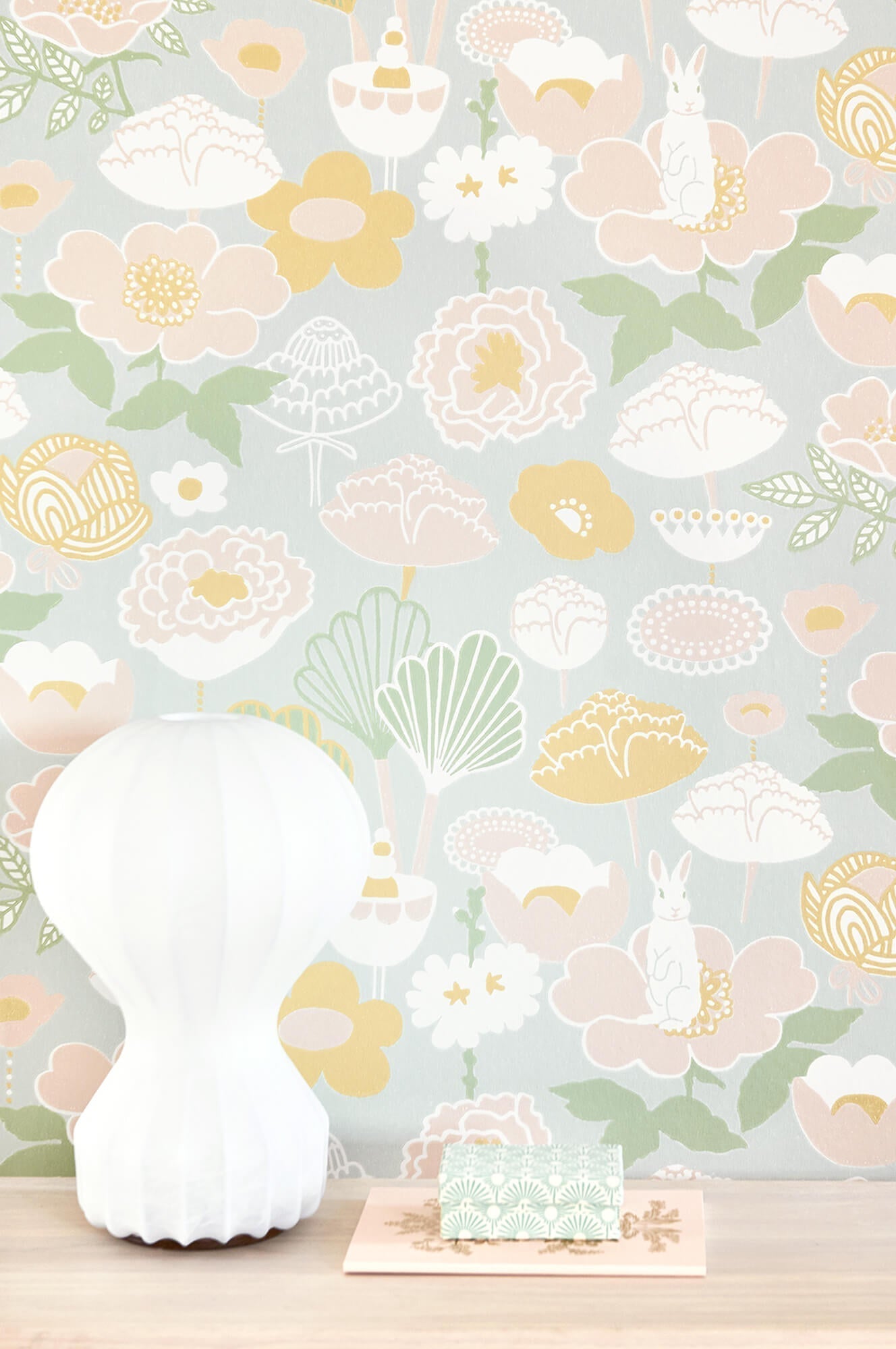 Little Light Grey Wallpaper by Majvillan