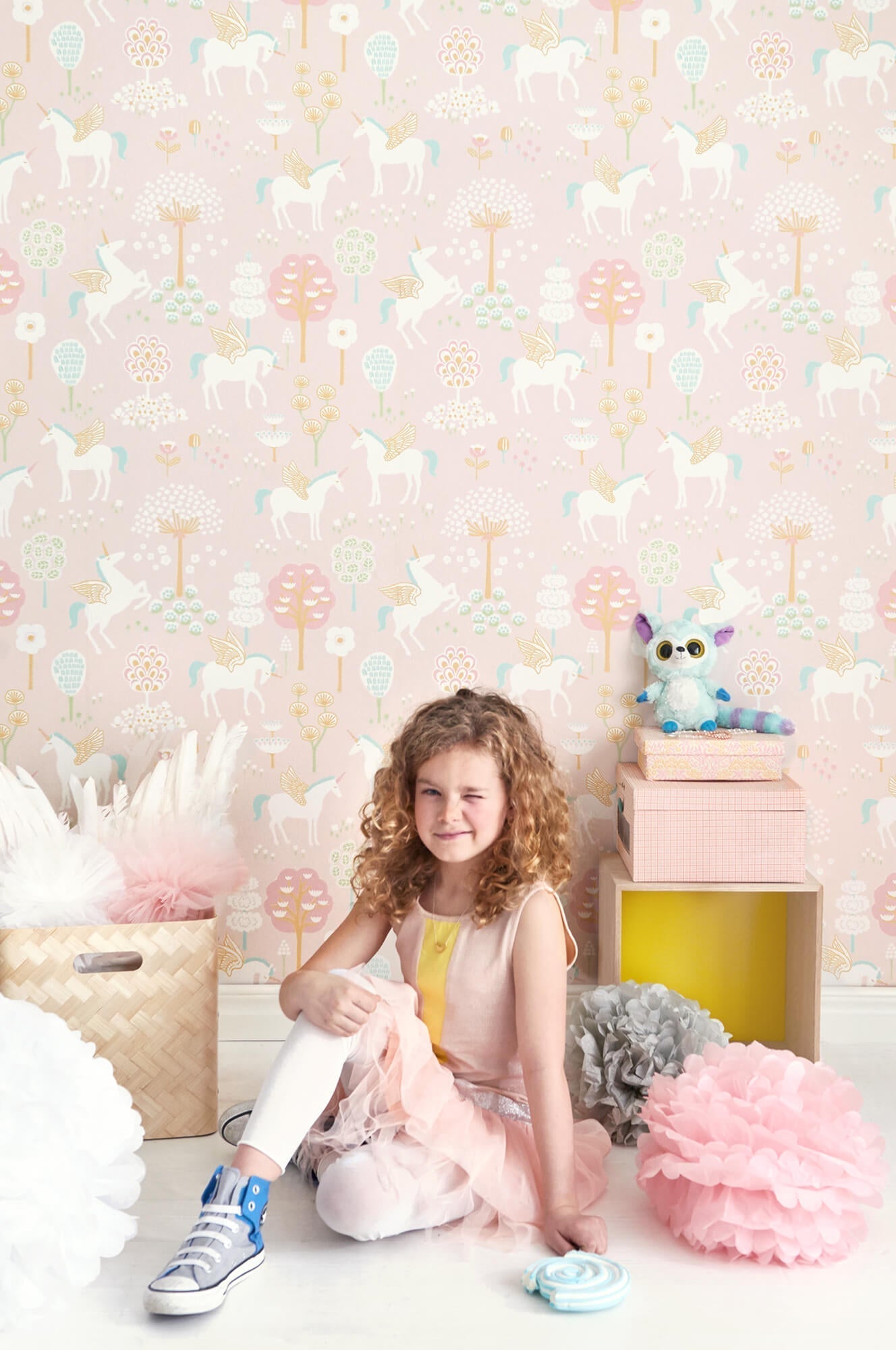 True Unicorns Pink Wallpaper by Majvillan