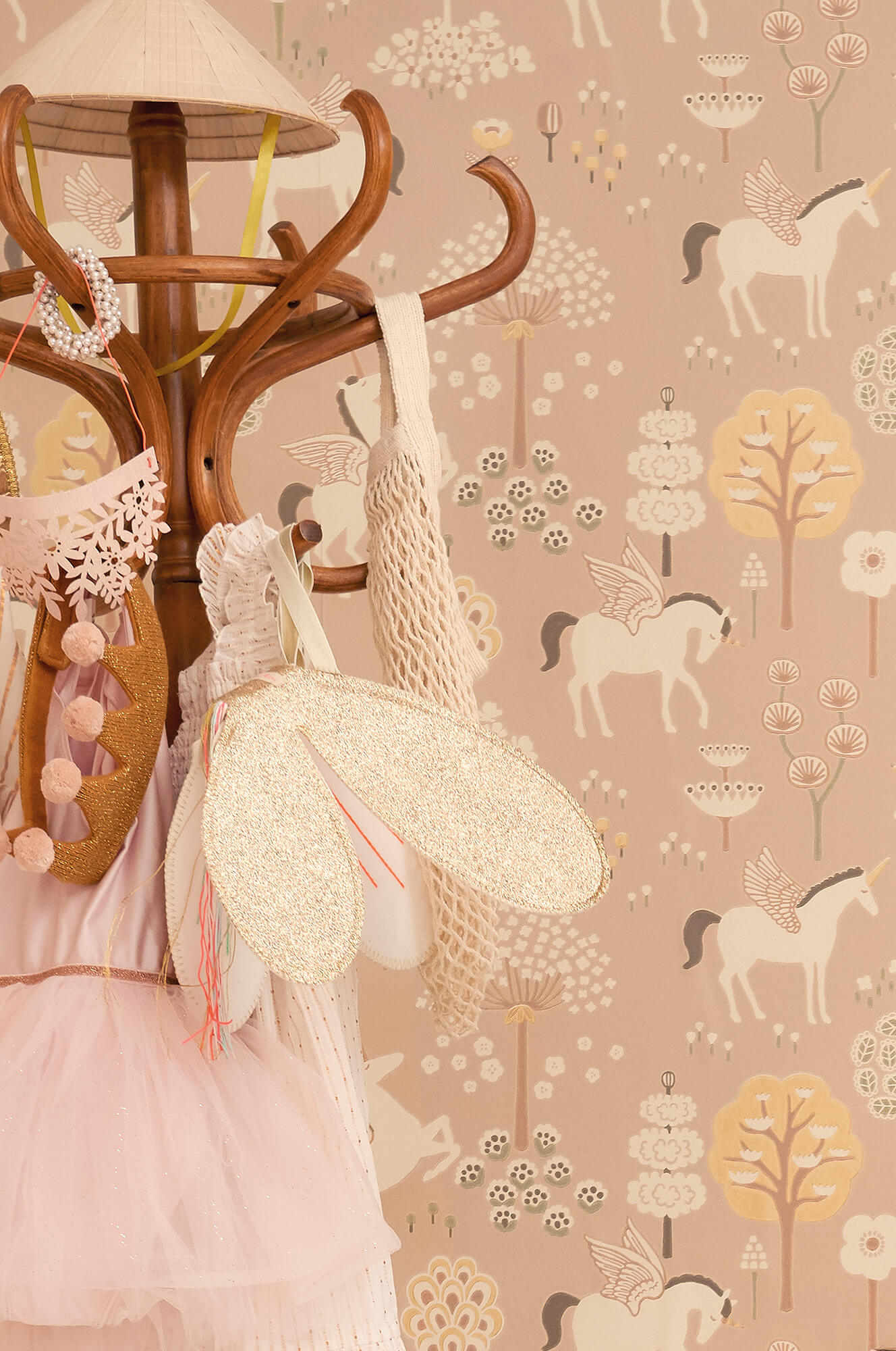 True Unicorn Wallpaper in Old Pink