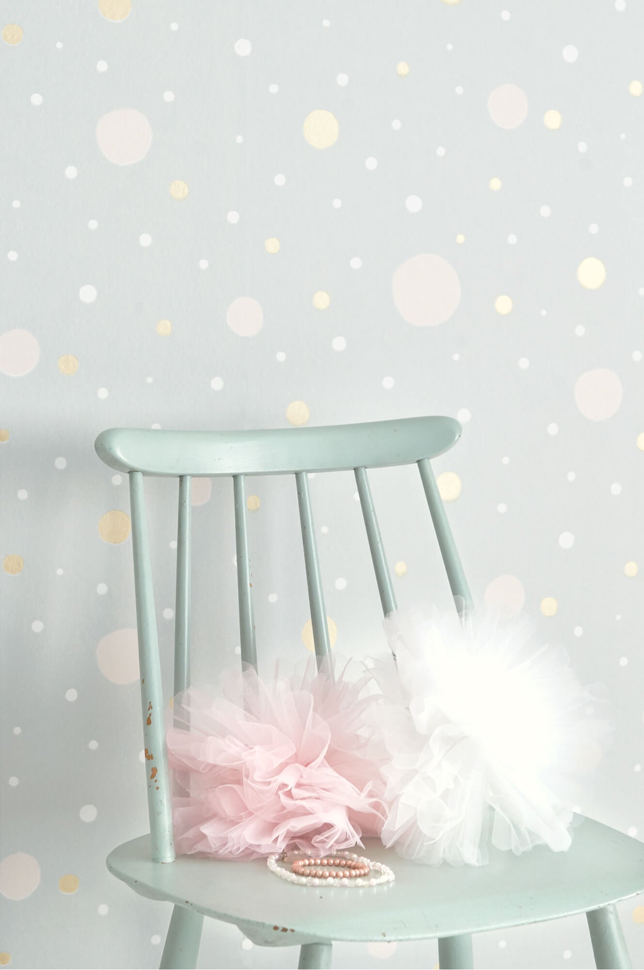 Confetti Grey Wallpaper by Majvillan