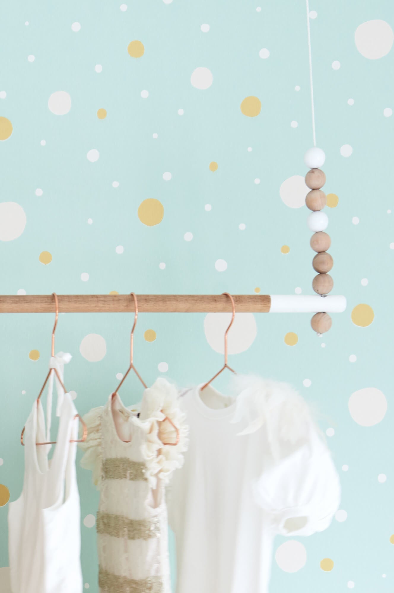 Confetti Turquoise Wallpaper by Majvillan