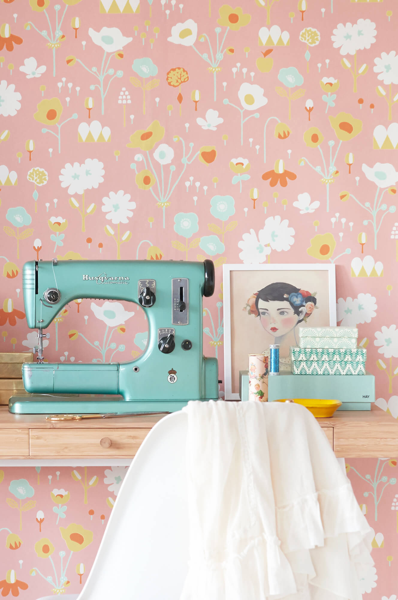 Bloom Pink Wallpaper by Majvillan