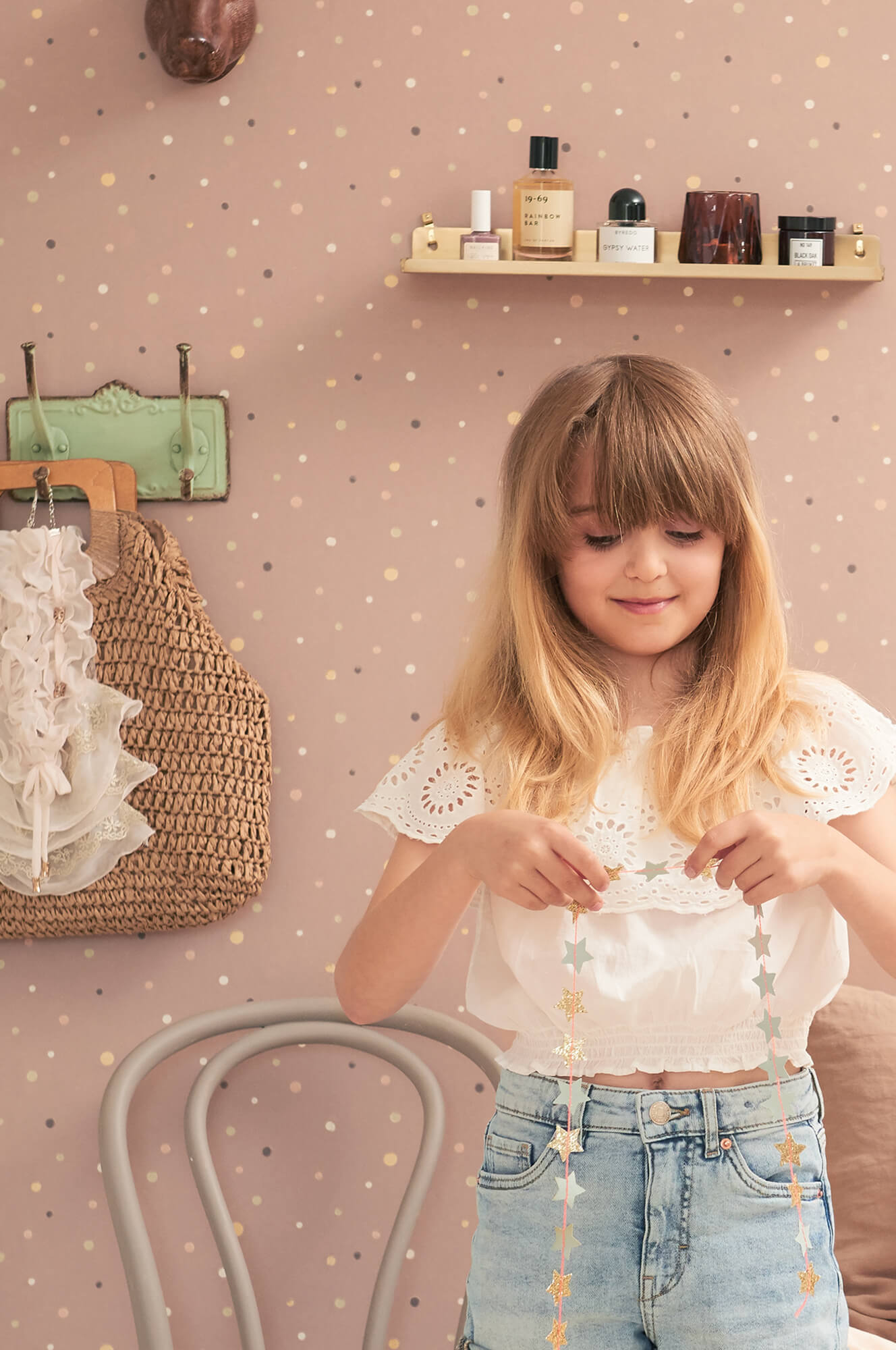 Stardust Wallpaper in Cosy Lilac