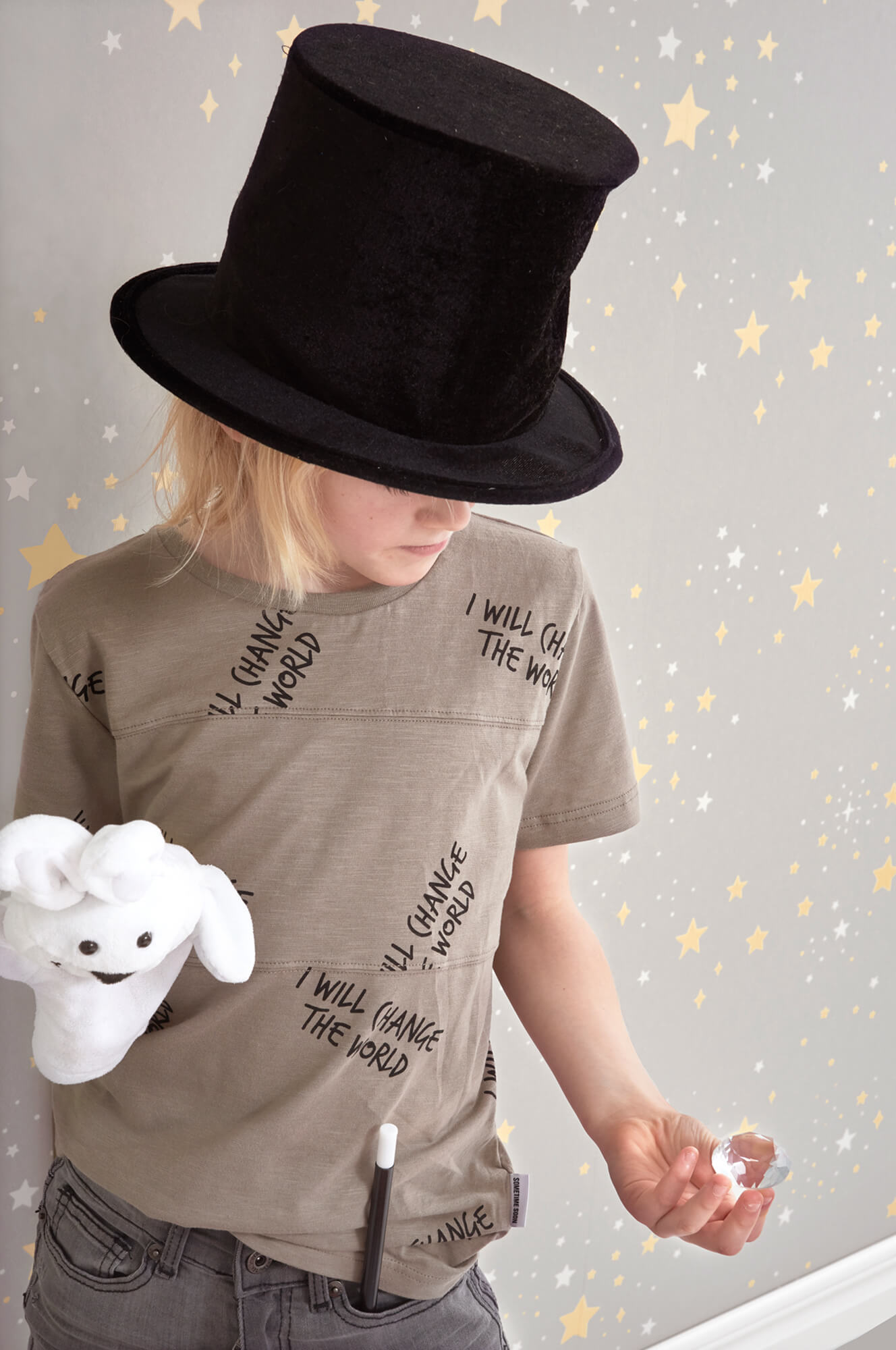Twinkle Mud Grey Wallpaper by Majvillan