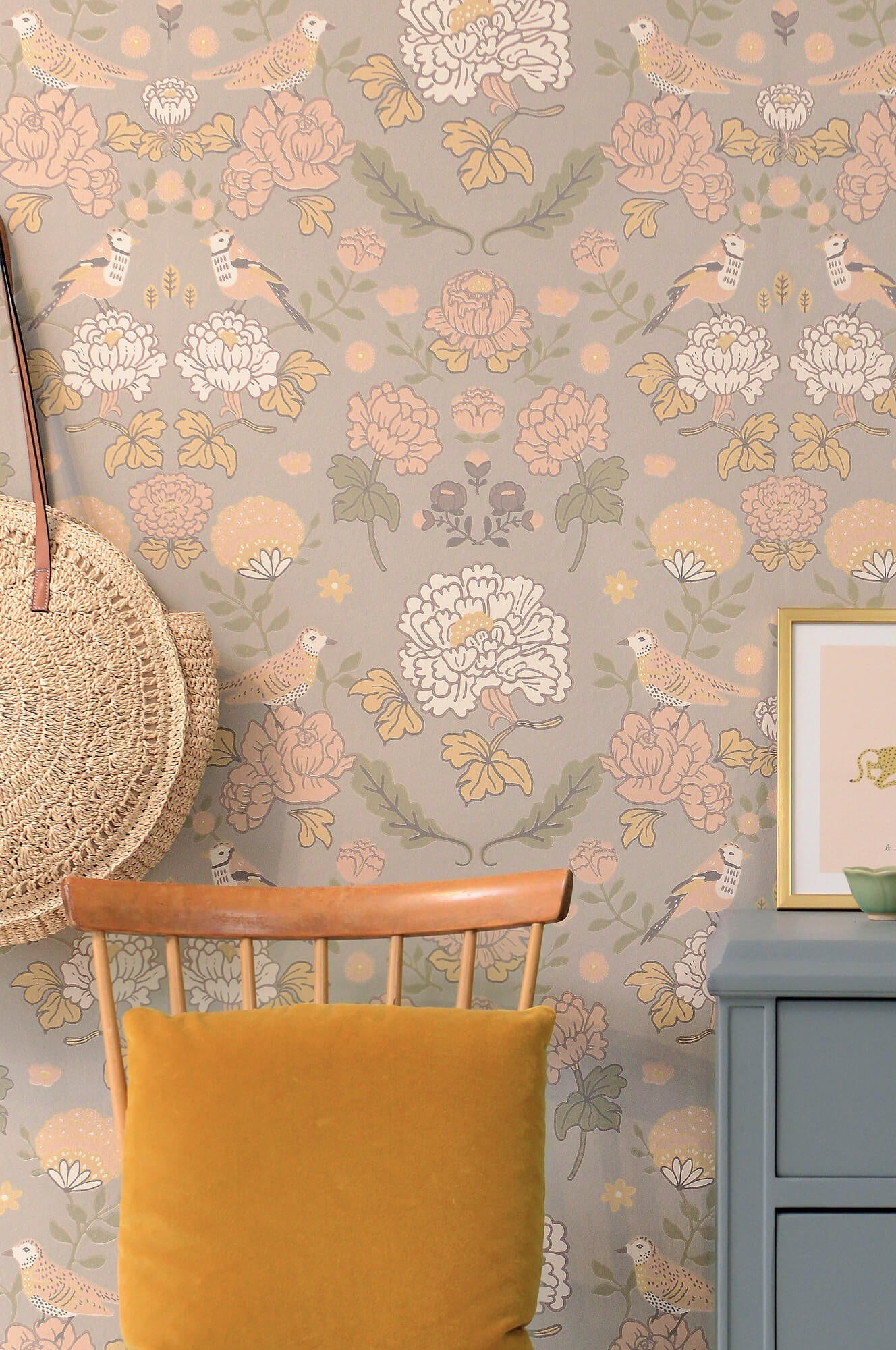 June Mindful Grey Wallpaper by Majvillan