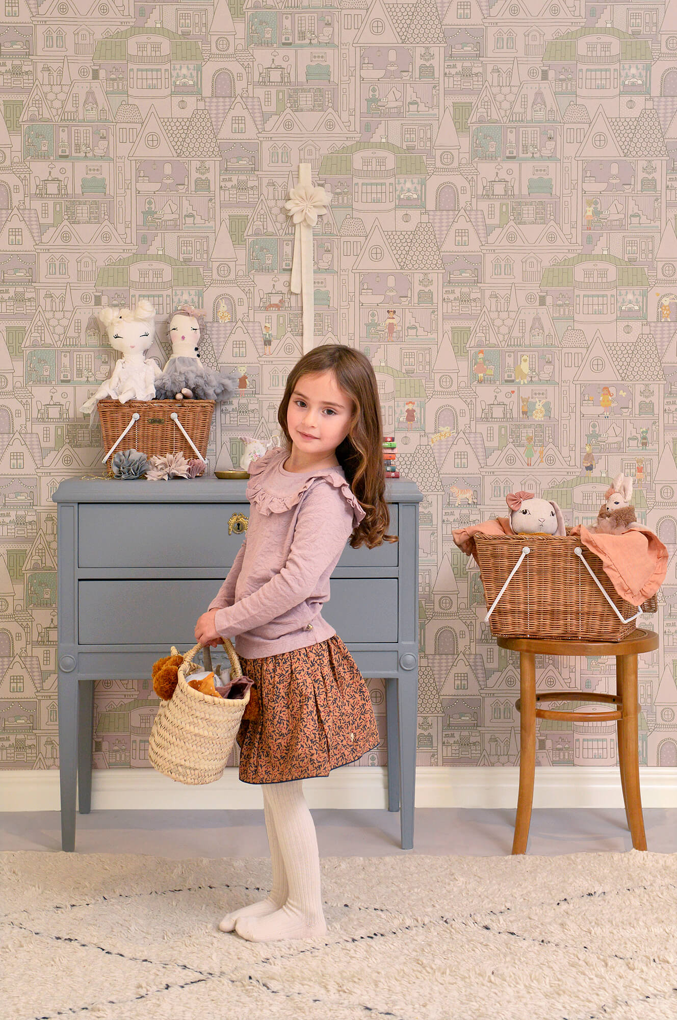 Dollhouse Soft Lilac Wallpaper by Majvillan