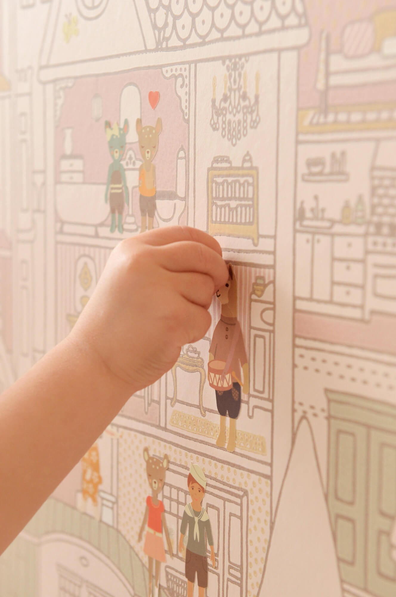 Dollhouse Sunny Pink Wallpaper by Majvillan
